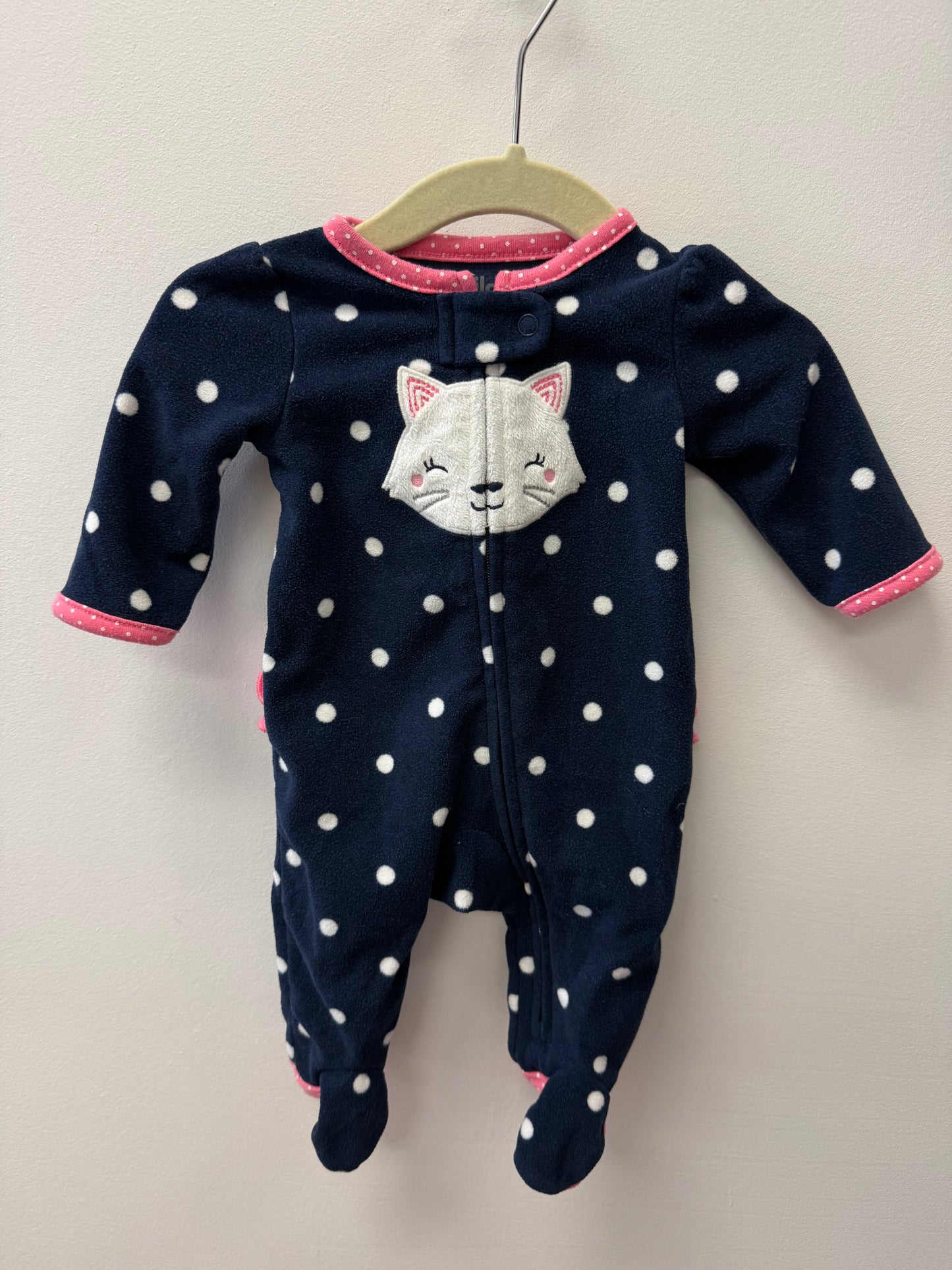 CARTERS FLEECE POLKA DOT SLEEPER SIZE NEWBORN