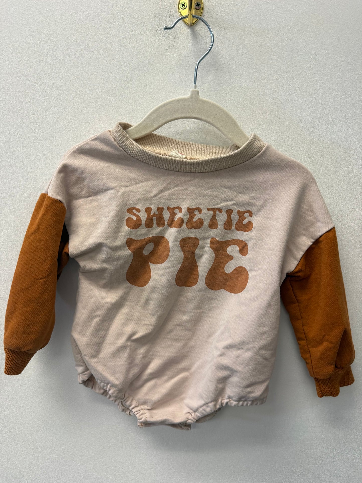 SWEETIE PIE BUBBLE ROMPER SIZE 12-18M
