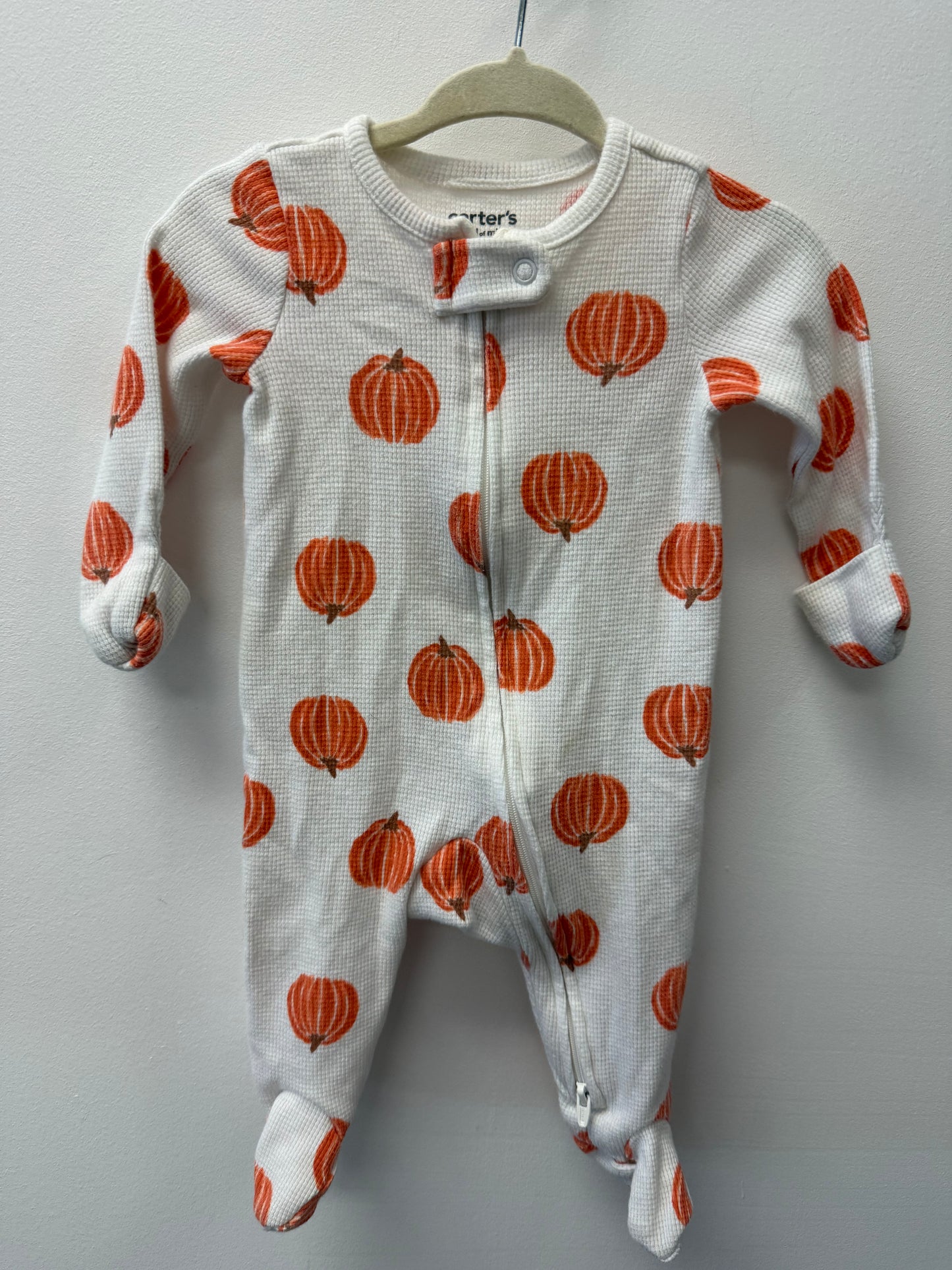 CARTERS WAFFLE KNIT PUMPKIN SLEEPER SIZE 0-3M