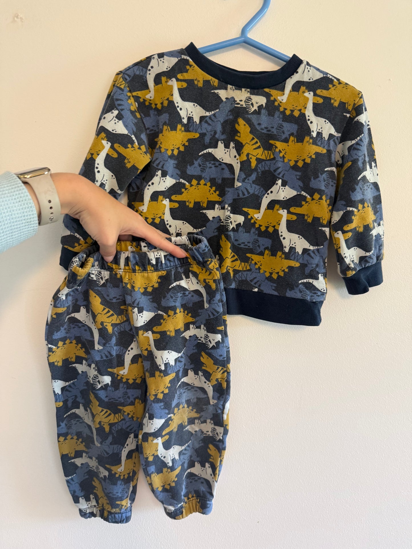 JOE FRESH DINO TRACKSUIT SIZE 12-18M