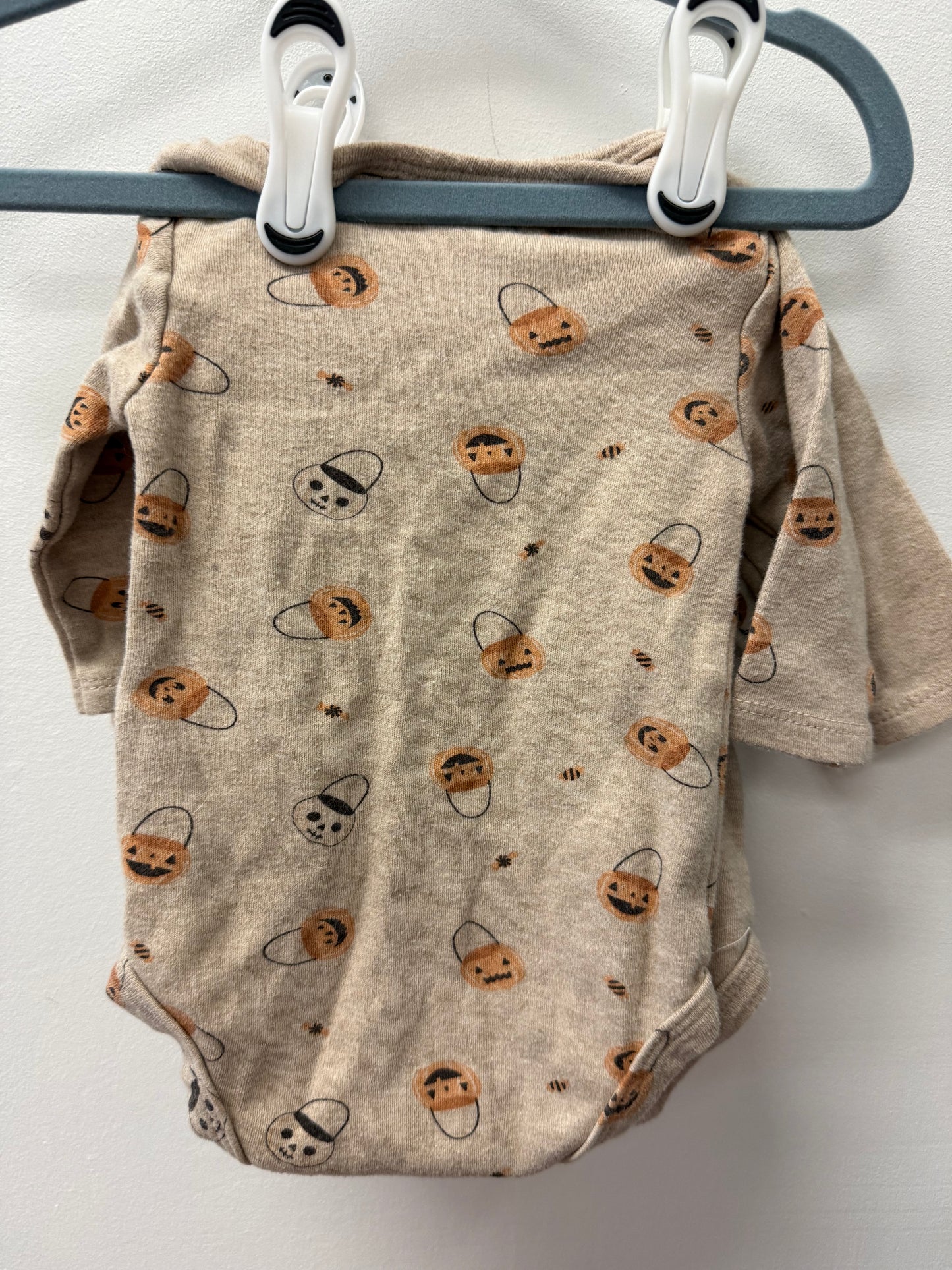 RABBIT + BEAR HALLOWEEN ONESIES 3 PACK SIZE 0-3M
