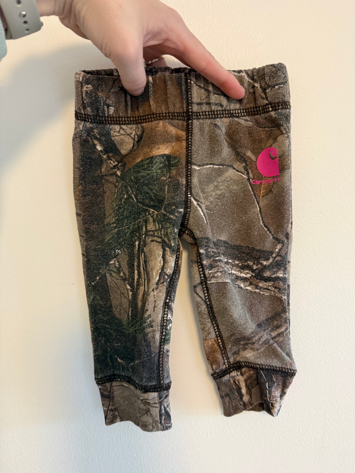 CAHARTT CAMO SWEAT PANTS SIZE 3M