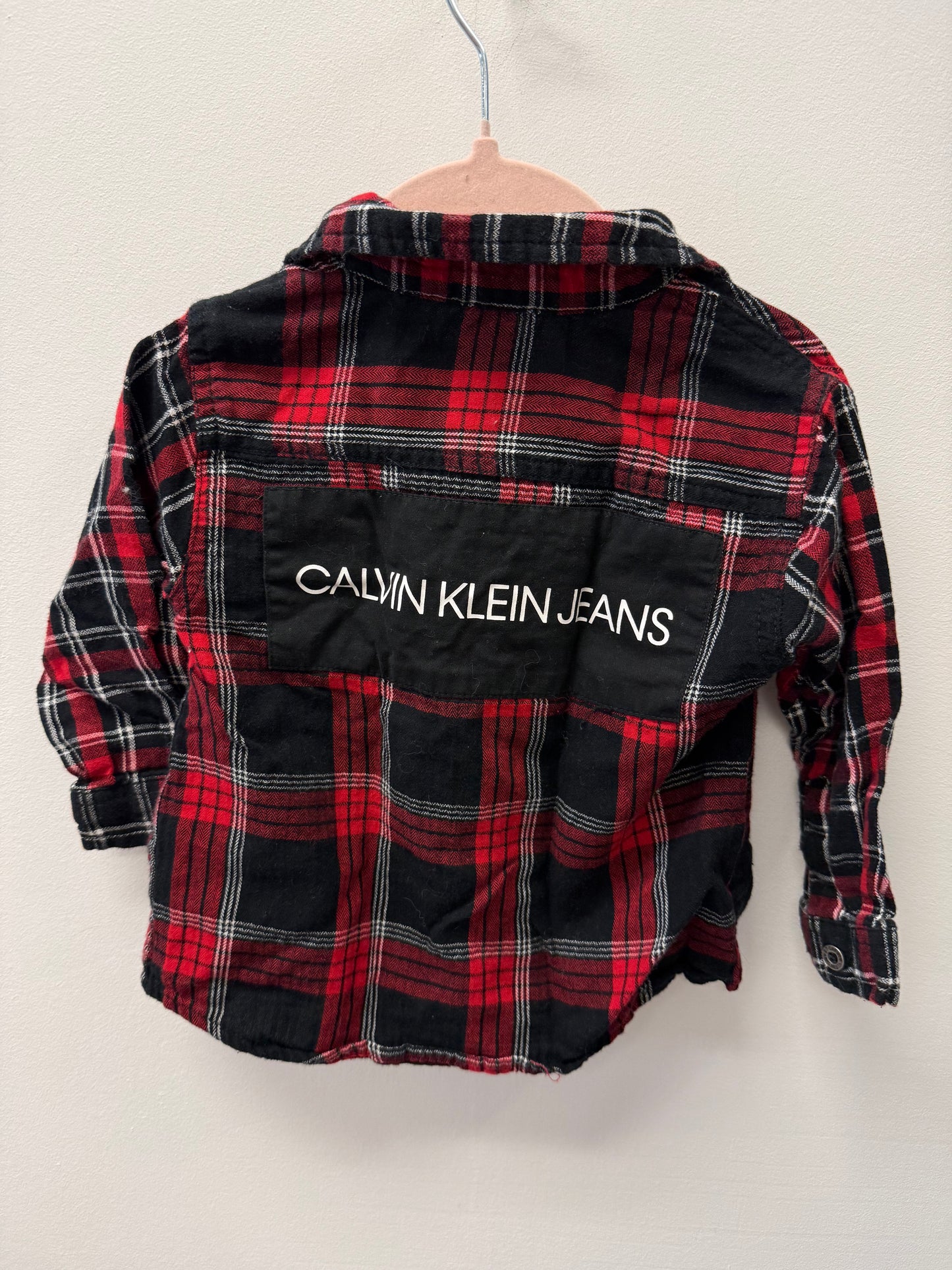 CALVIN KLEIN BUTTON UP SIZE 18M