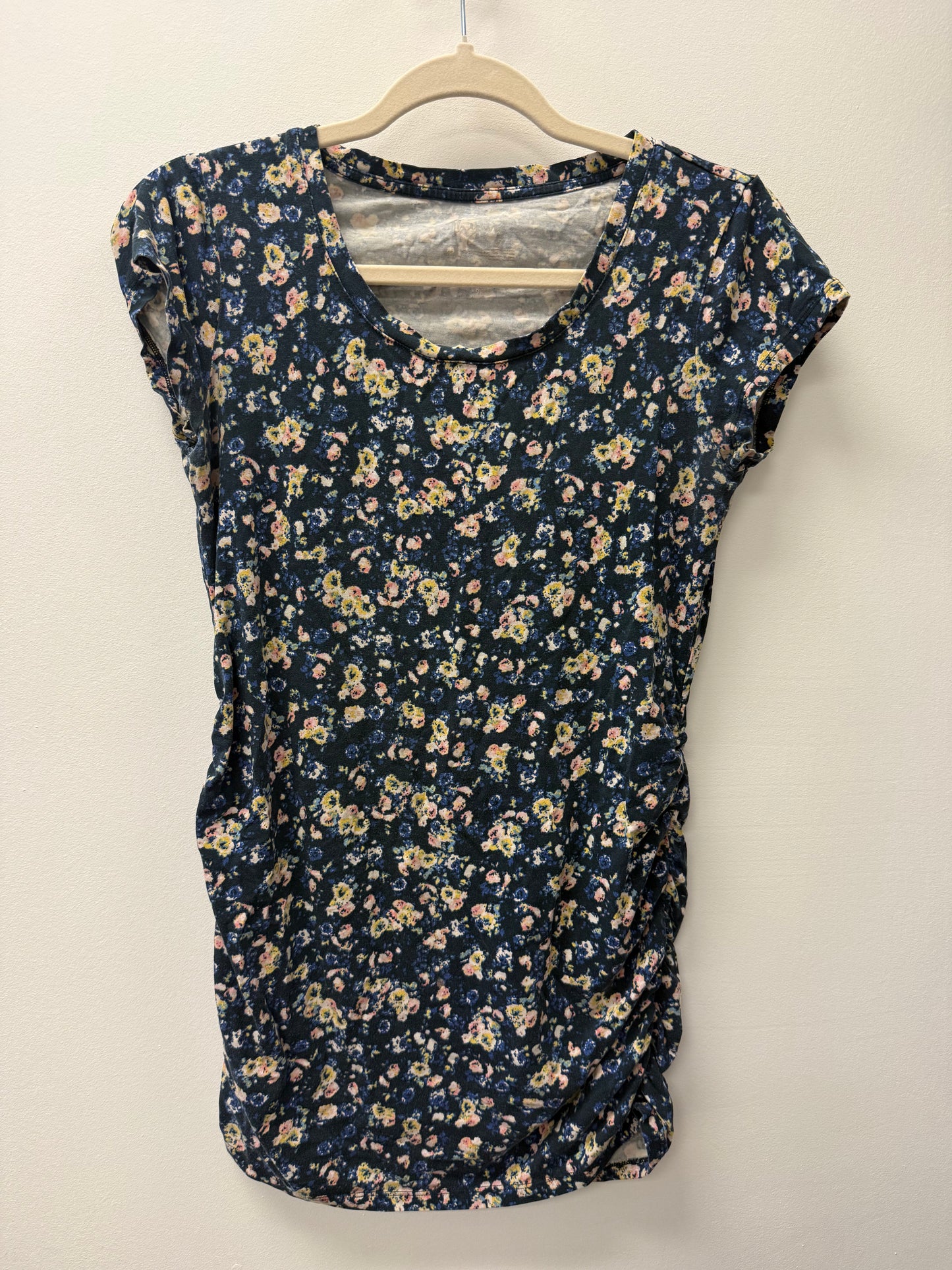 THYME MATERNITY FLORAL SHIRT SIZE SMALL