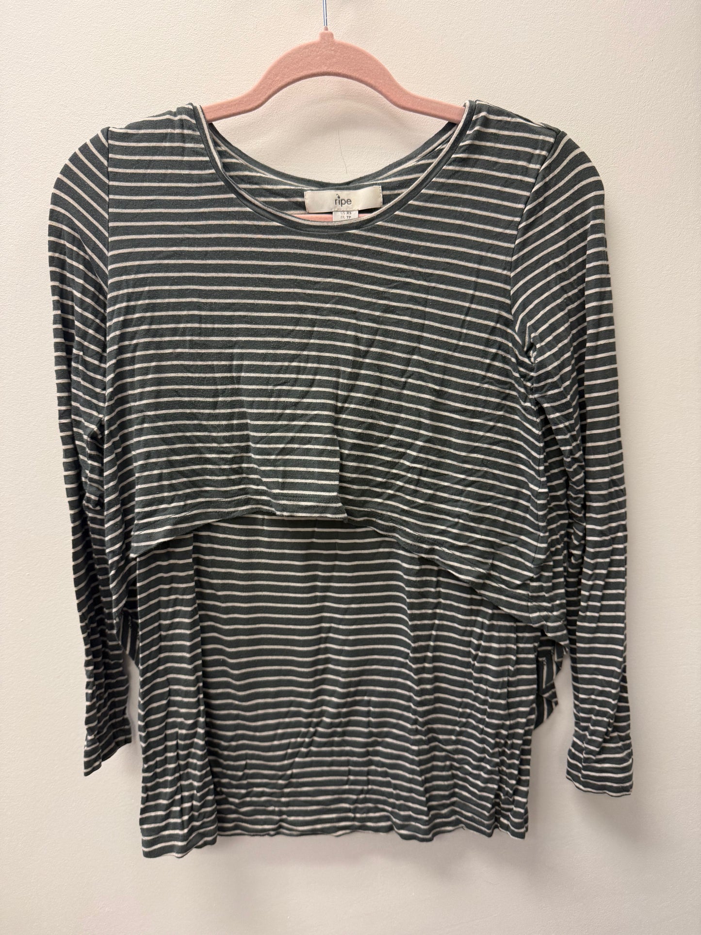 RIPE SAGE GREEN STRIPPED NURSING SHIRT SIZE XS