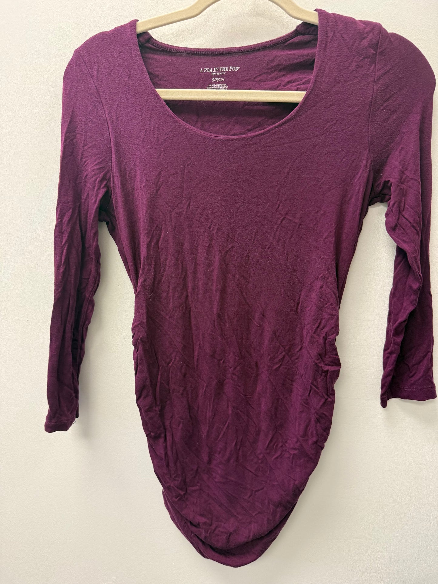 A PEA IN THE POD PURPLE MATERNITY LONG SLEEVE SIZE SMALL