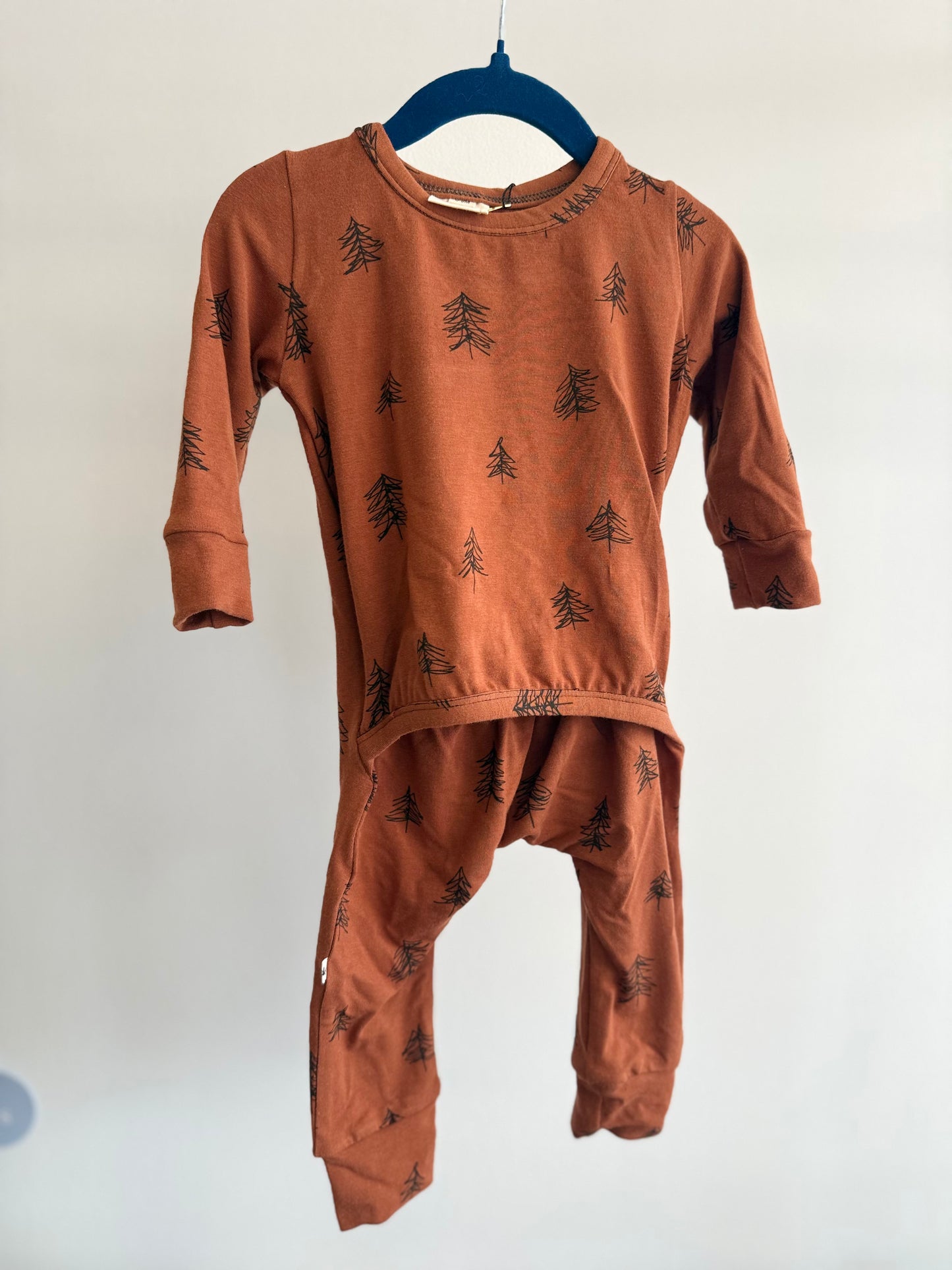 TEDDY LITTLE APPAREL NO ZIP ROMPER (TREES)
