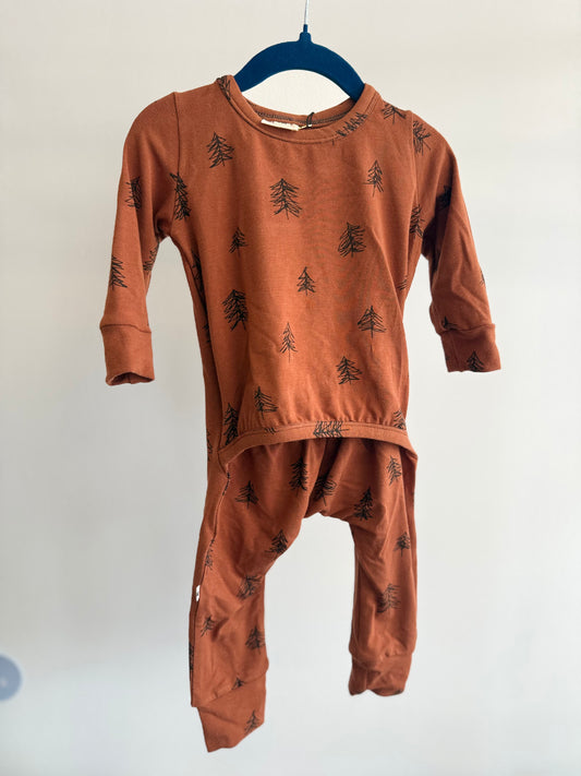 TEDDY LITTLE APPAREL NO ZIP ROMPER (TREES)