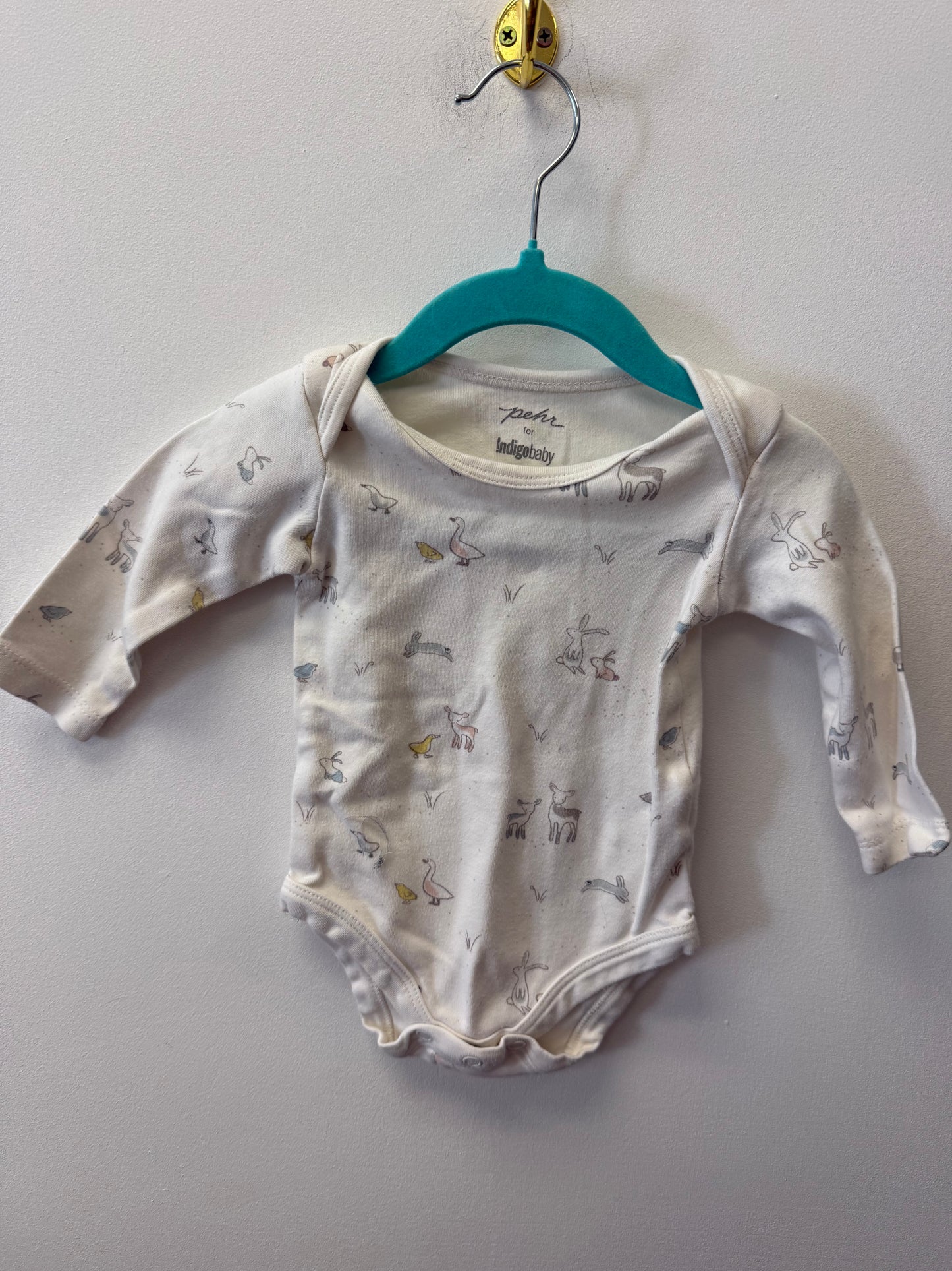 PEHR DUCK ONESIE SIZE 3-6M