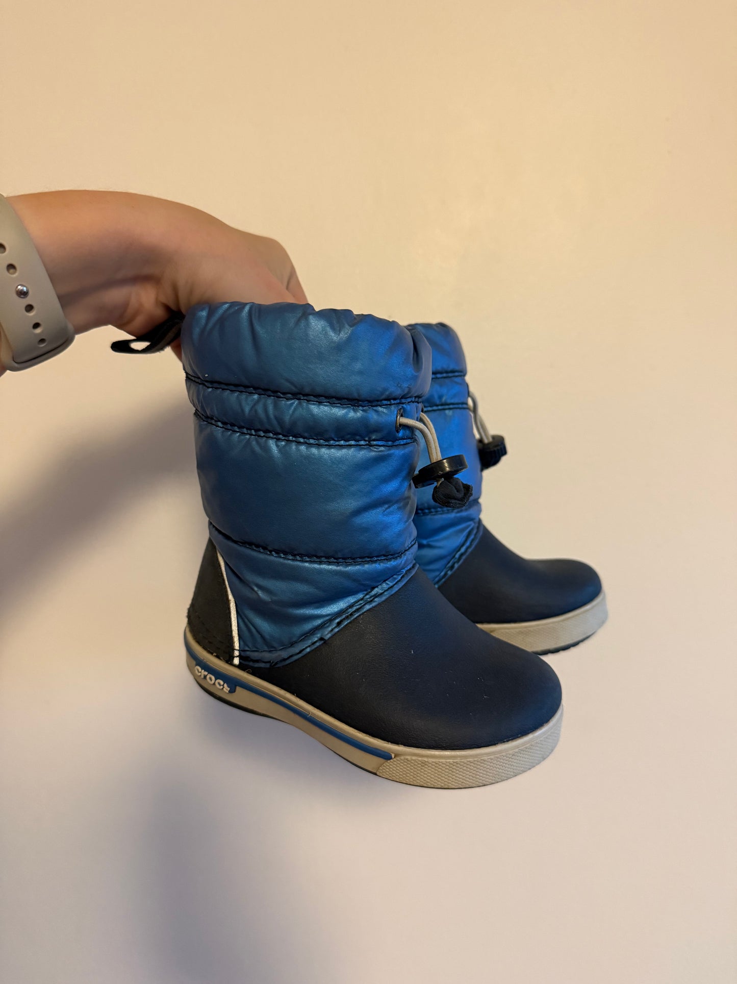 CROC WINTER BOOTS SIZE 6