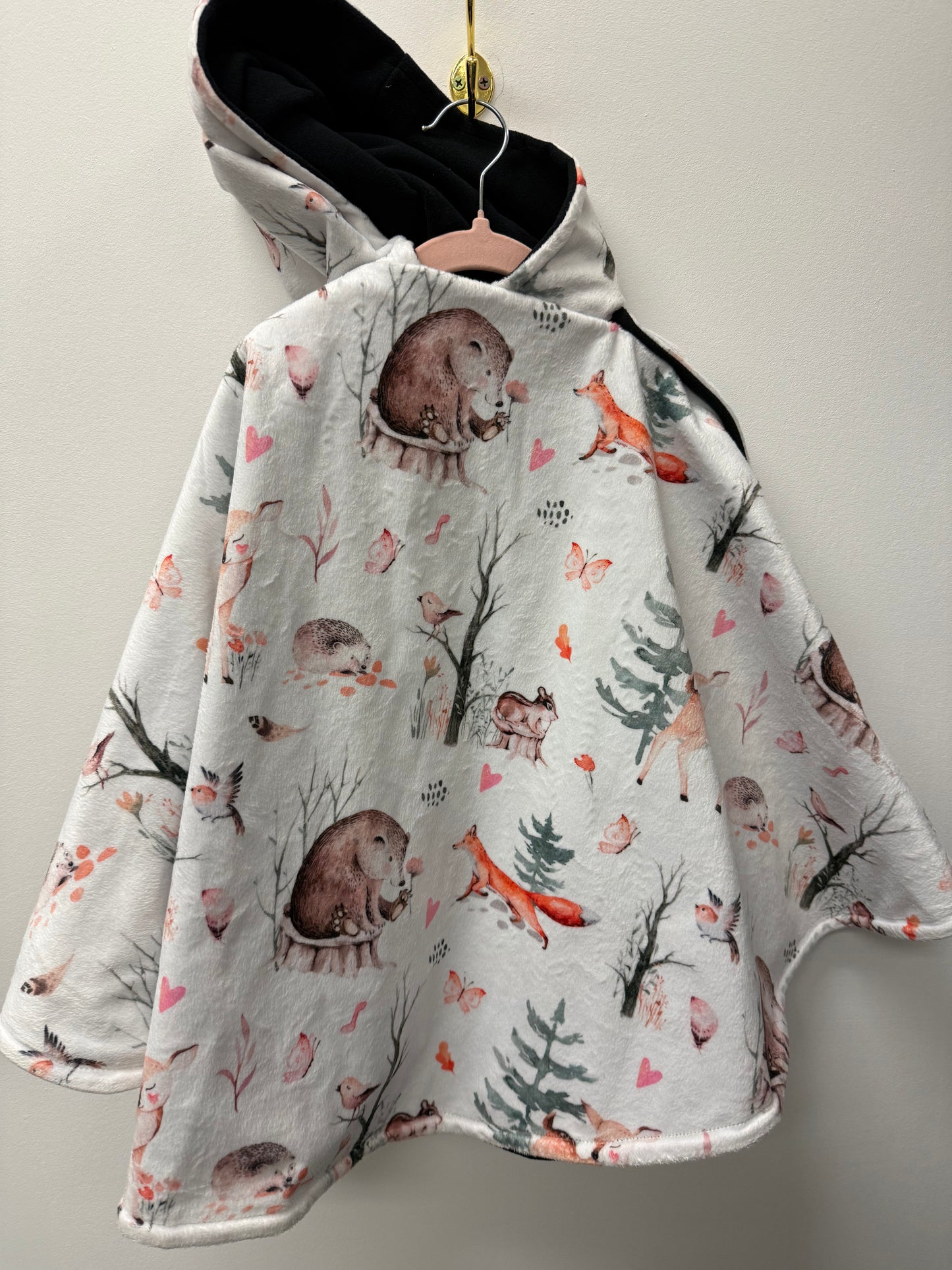 NAULIE MULTI PONCHO CARSEAT COVER, CARSEAT BLANKET ETC