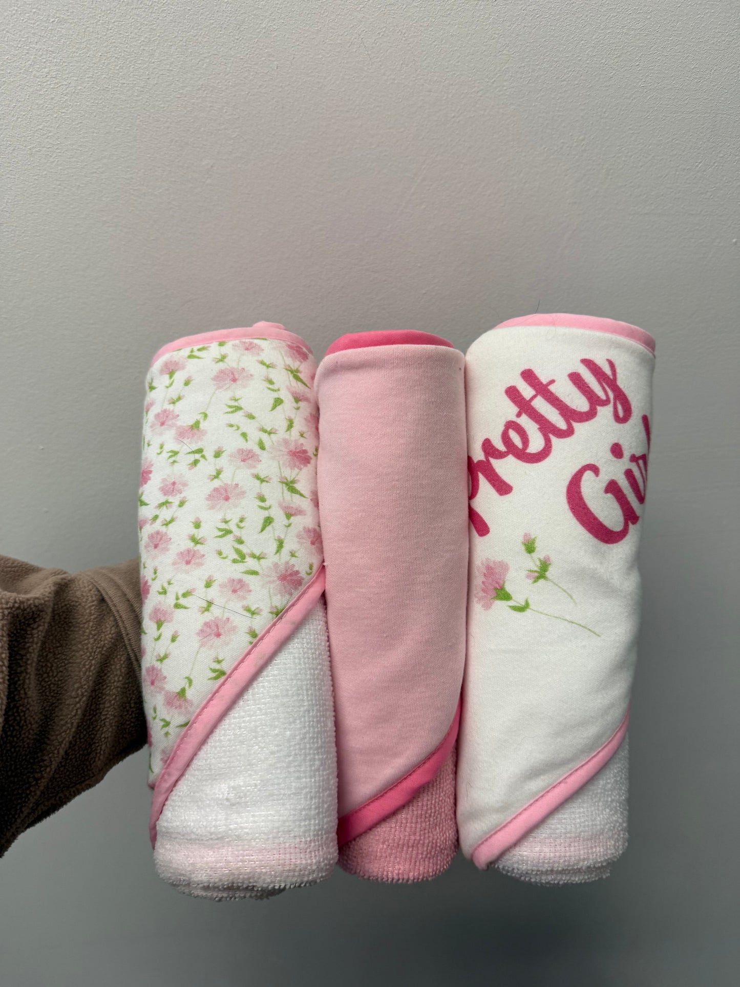 NEW 3 PACK OF HOODED BABY TOWELS