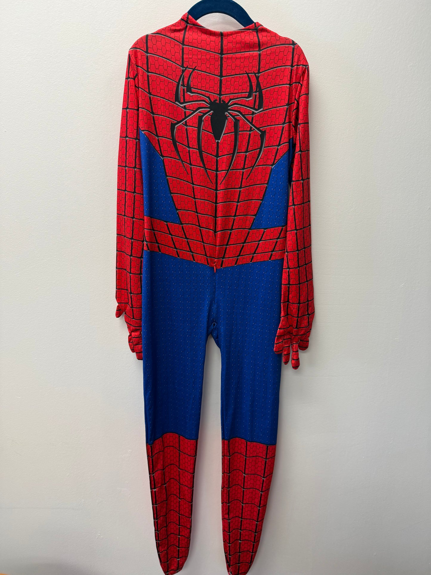 SPIDER MAN COSTUME SIZE 8