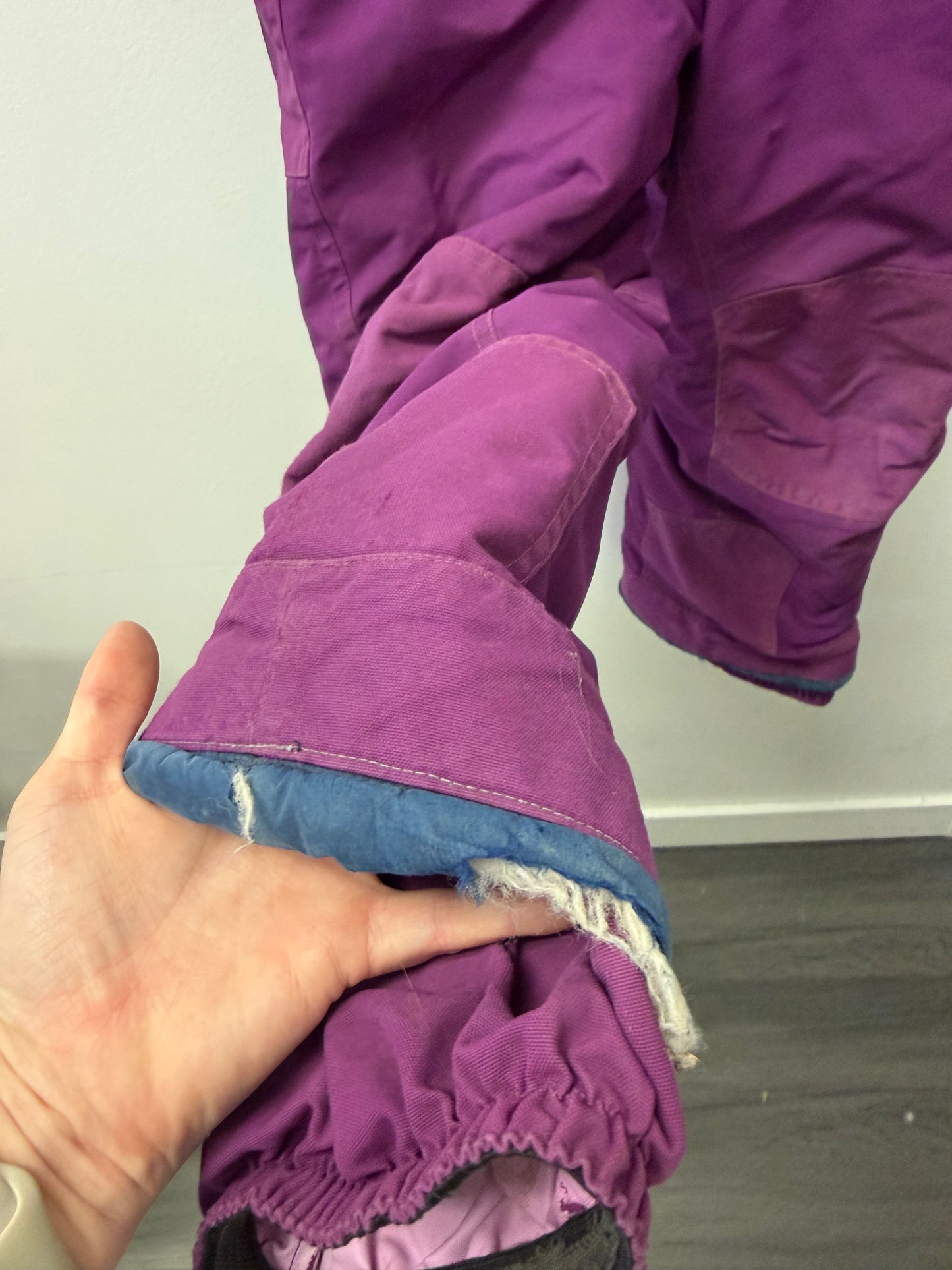 MEC SNOWPANTS SIZE 6 (PLAY)