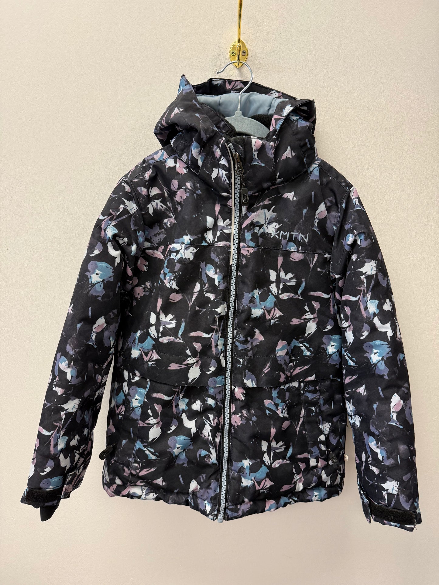XMTN WINTER JACKET SIZE 7