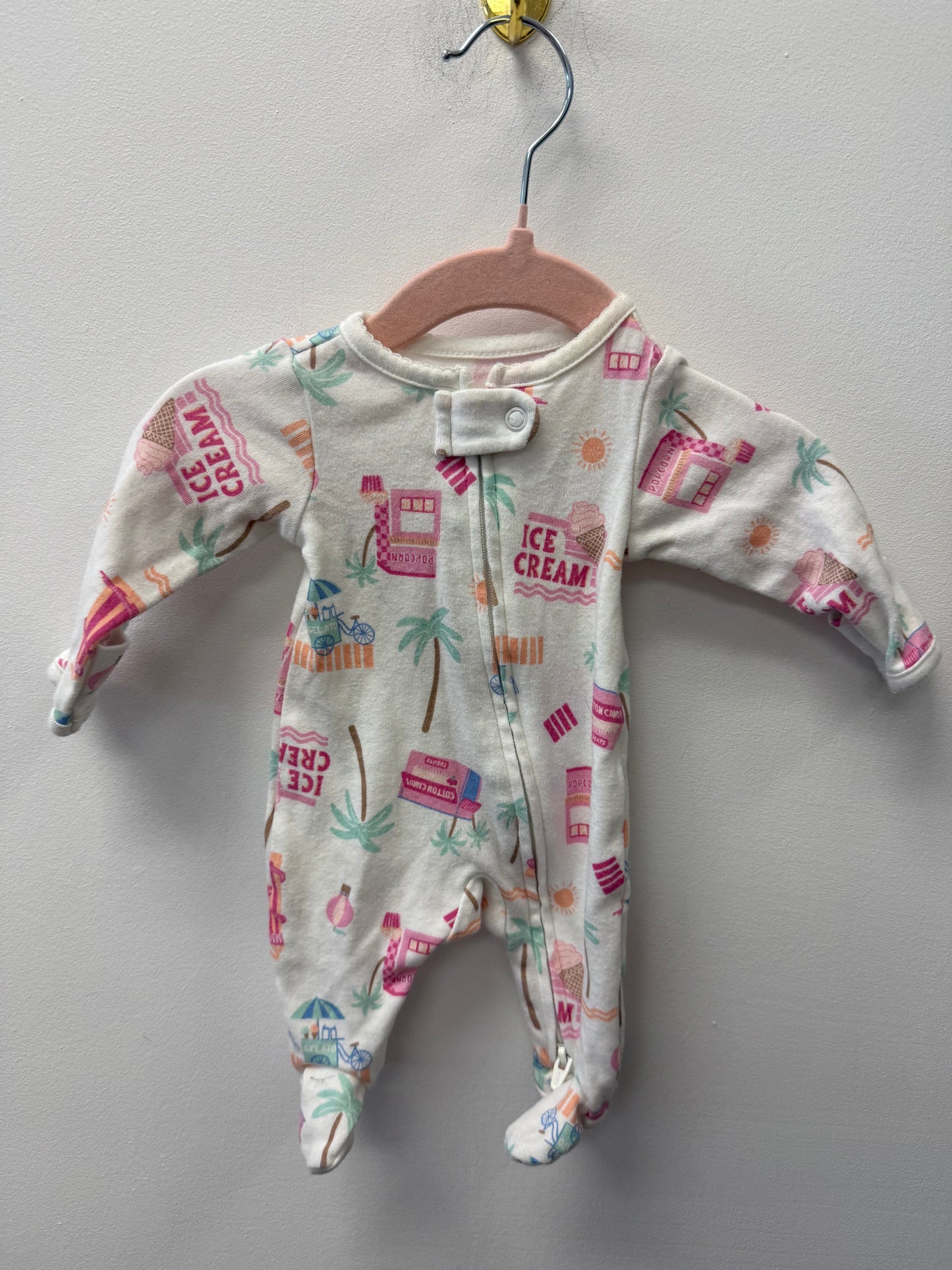 CARTERS ICE CREAM TRUCK SLEEPER SIZE PREEMIE