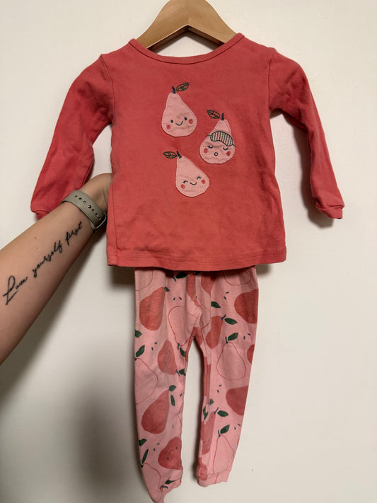 CARTERS PEAR PJ'S SIZE 18M