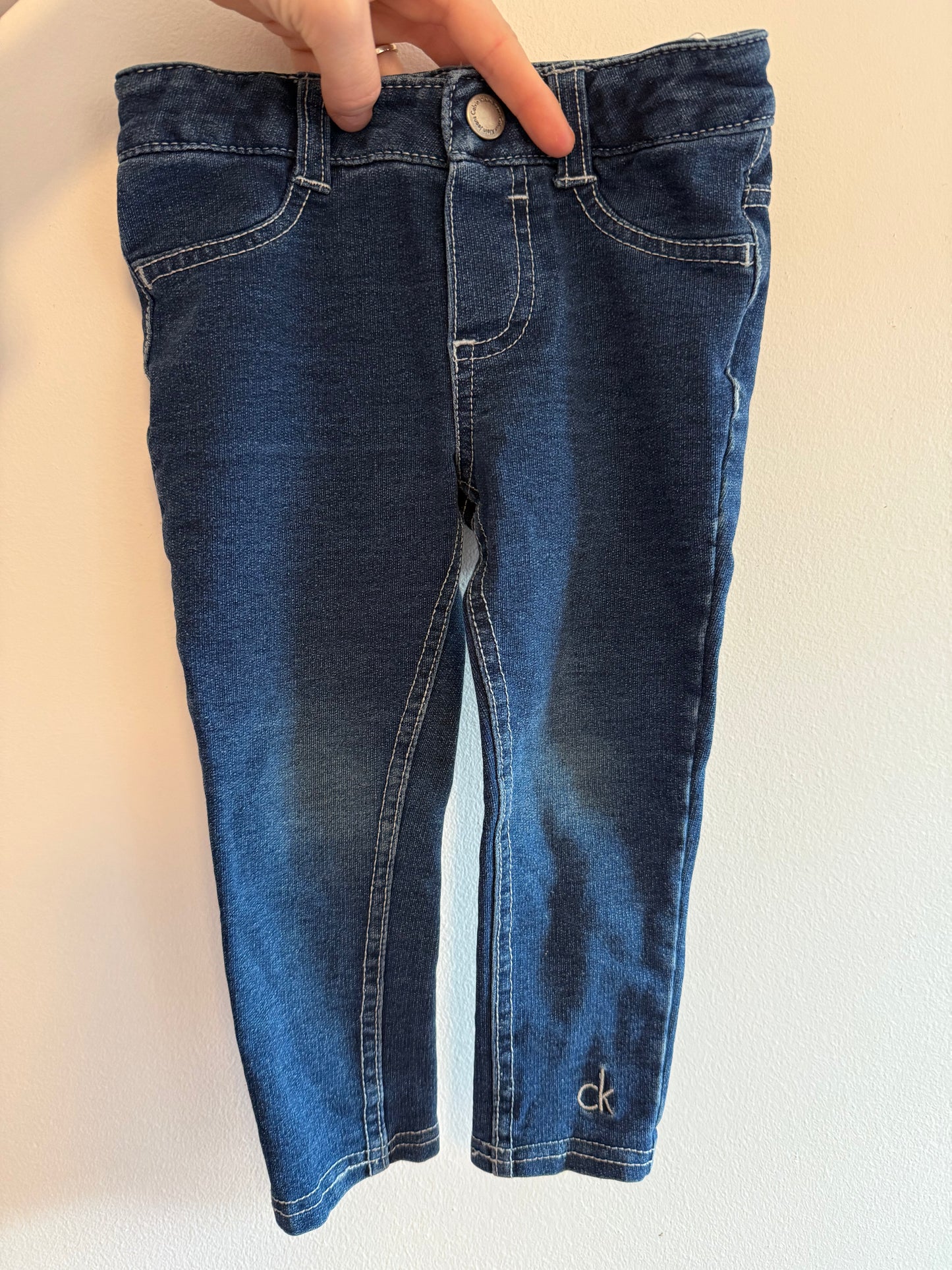 CALVIN KLEIN STRECHY JEANS SIZE 2T
