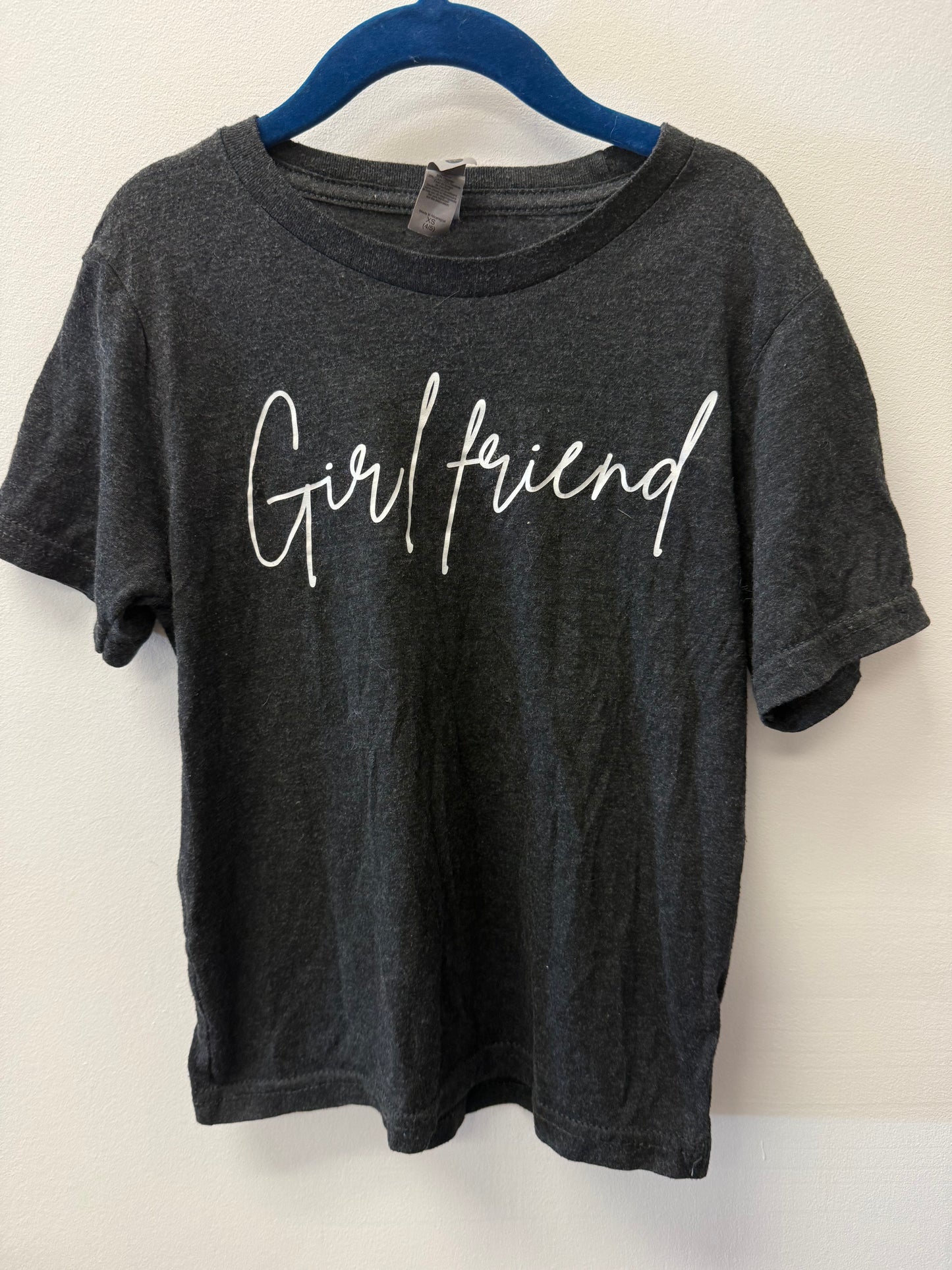 NEXT LEVEL GIRLFRIEND TEE SIZE 4-5