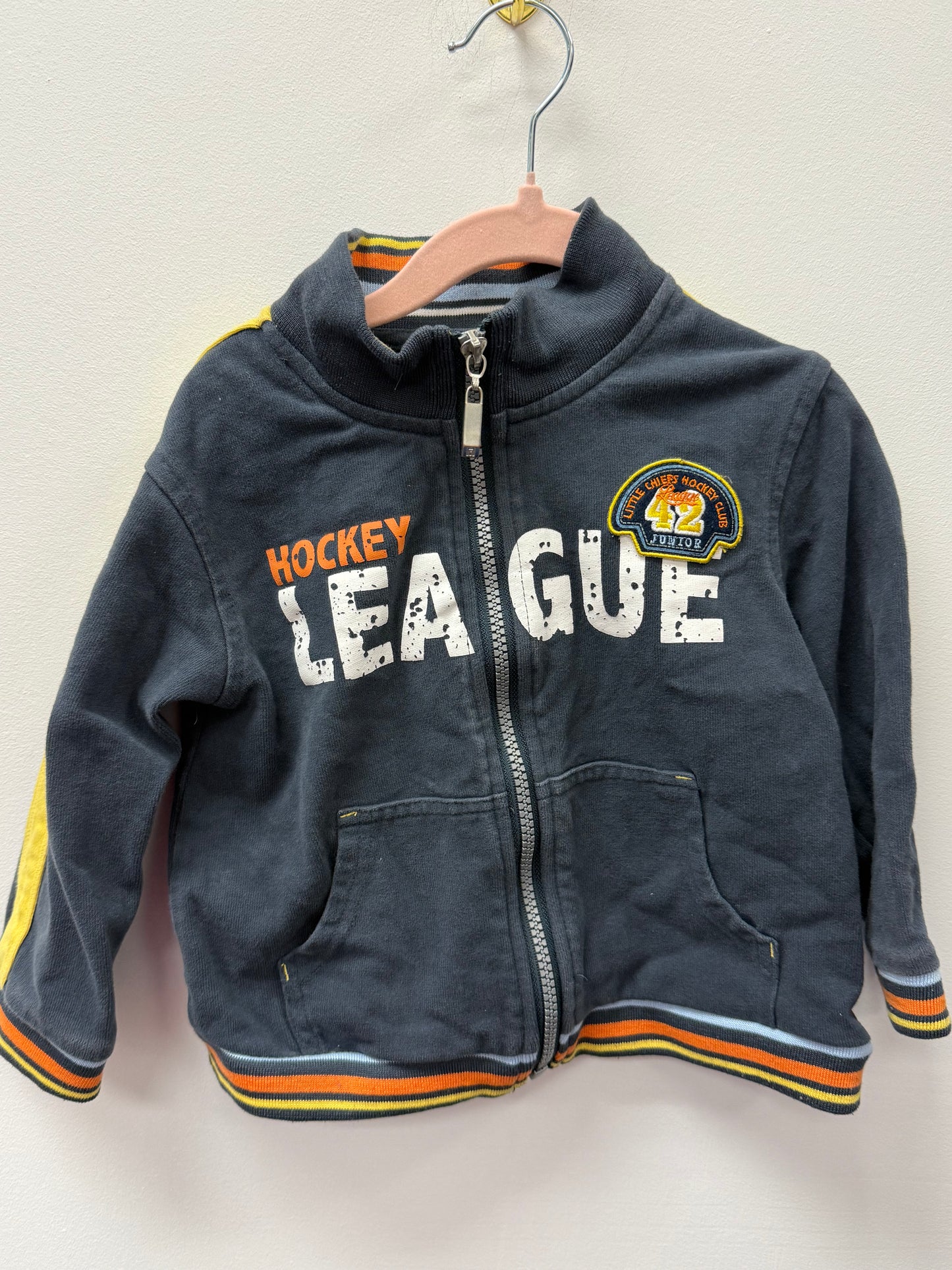 HOCKEY LEAGUE SWEATER SIZE 2T