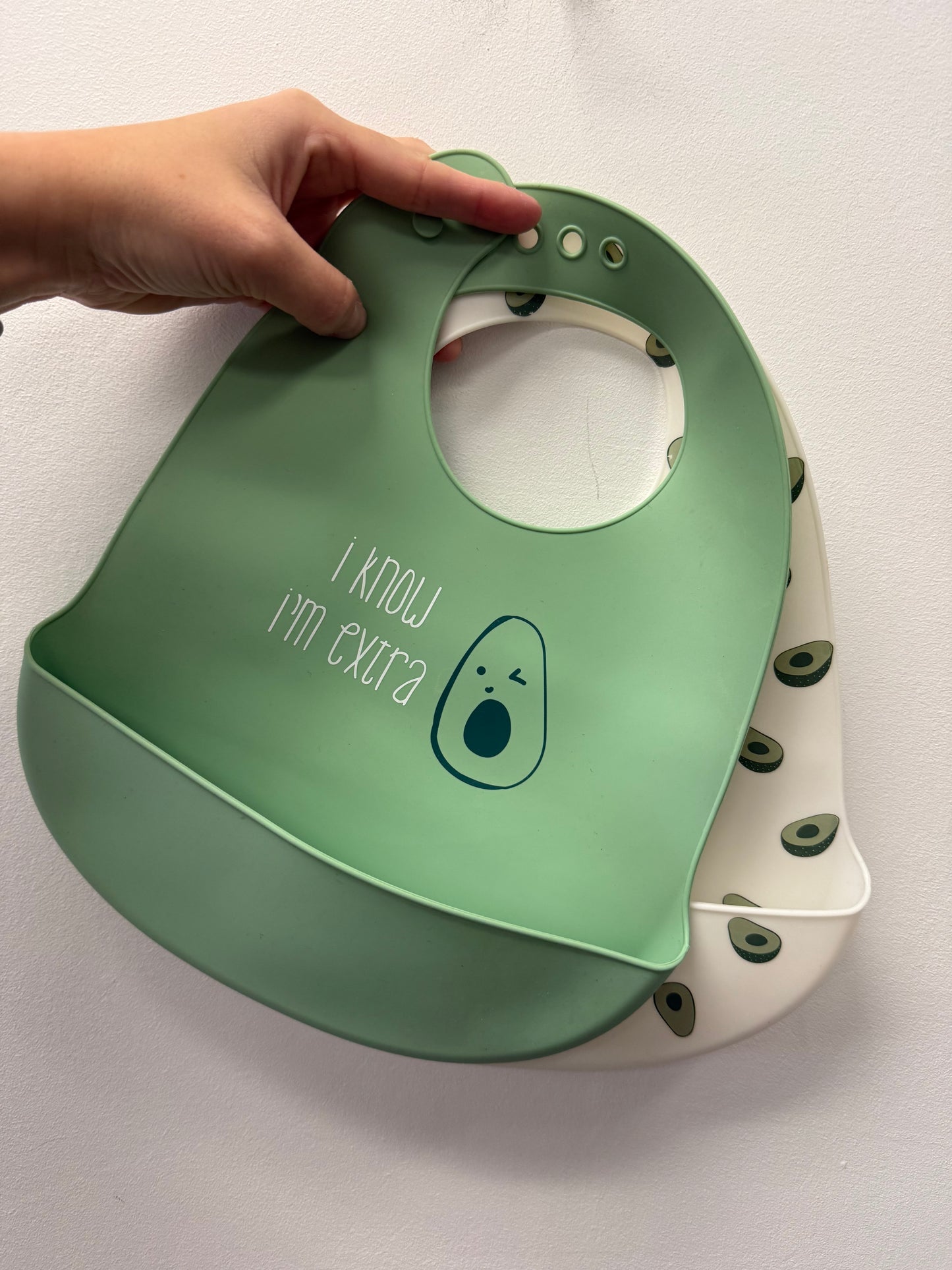 LILA & JACK 2 PACK OF SILICONE BIBS