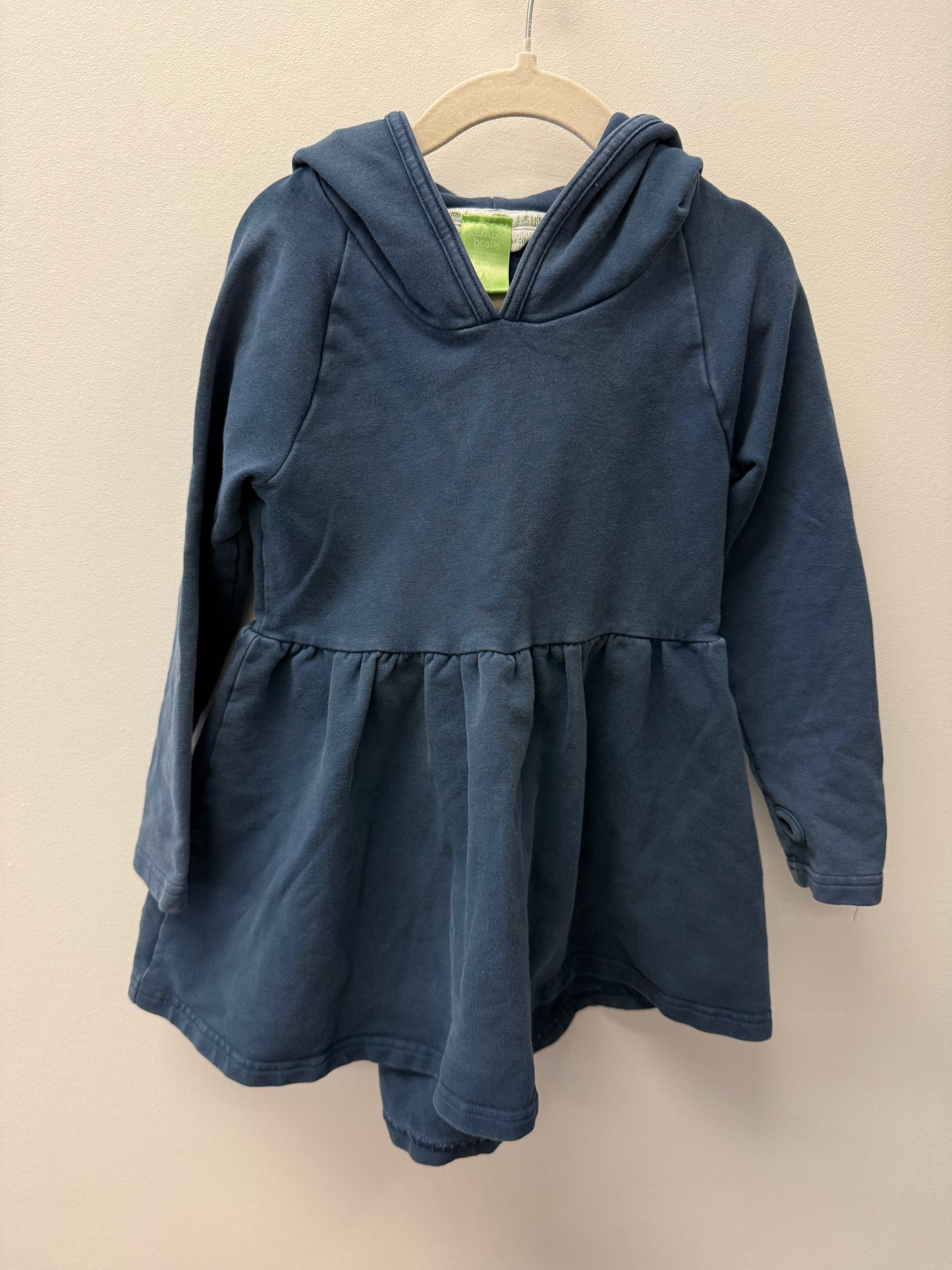 PEAKABOO BEANS LONG SWEATER SIZE 4T