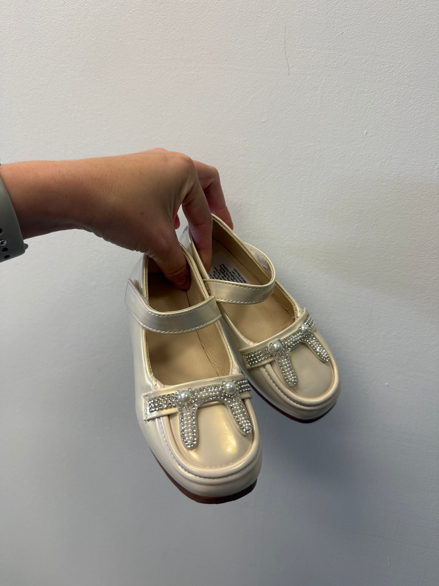 NEW RHINESTONE SHOES SIZE 10