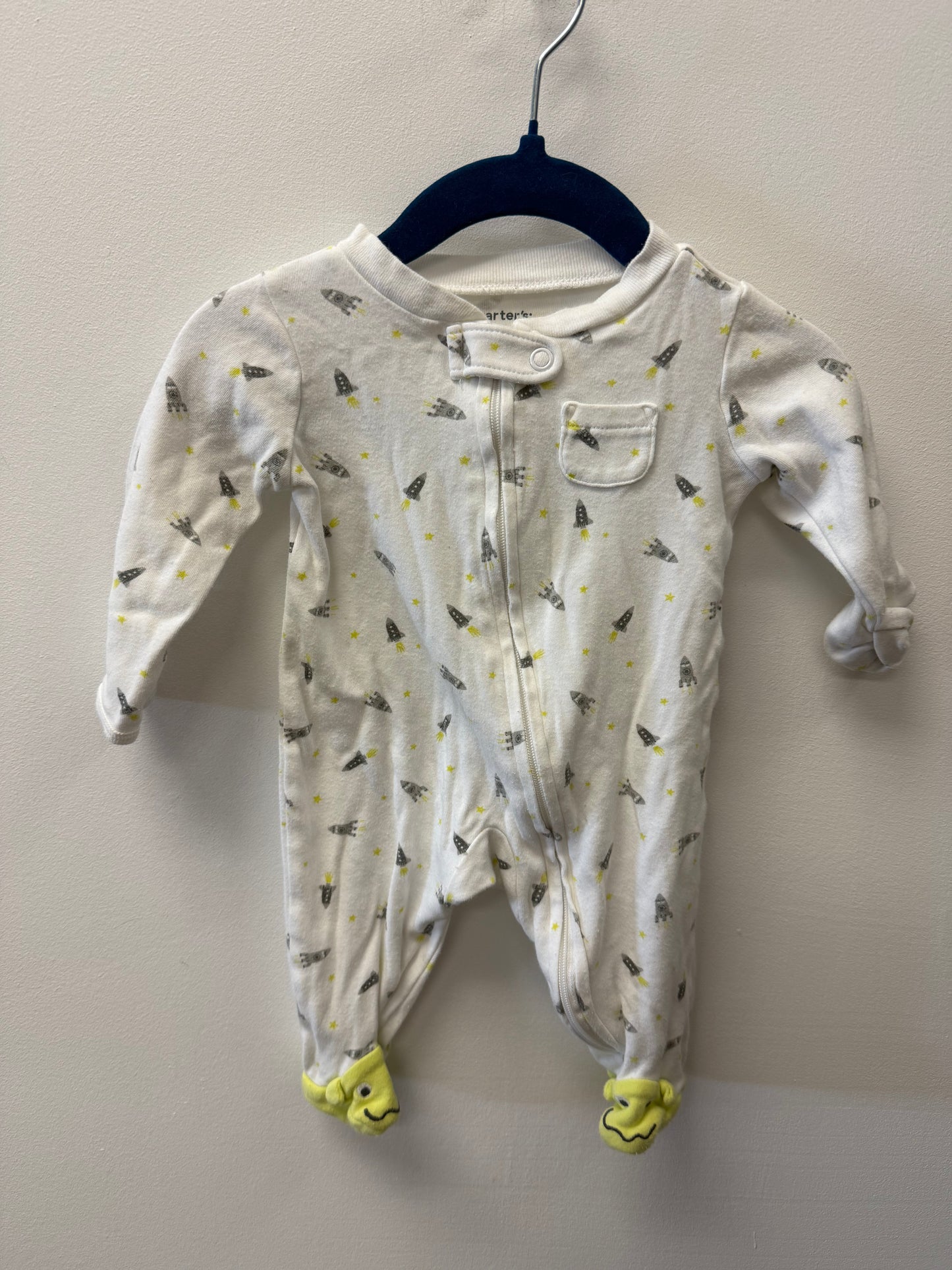 CARTERS NEWBORN SPACE SHIP SLEEPER