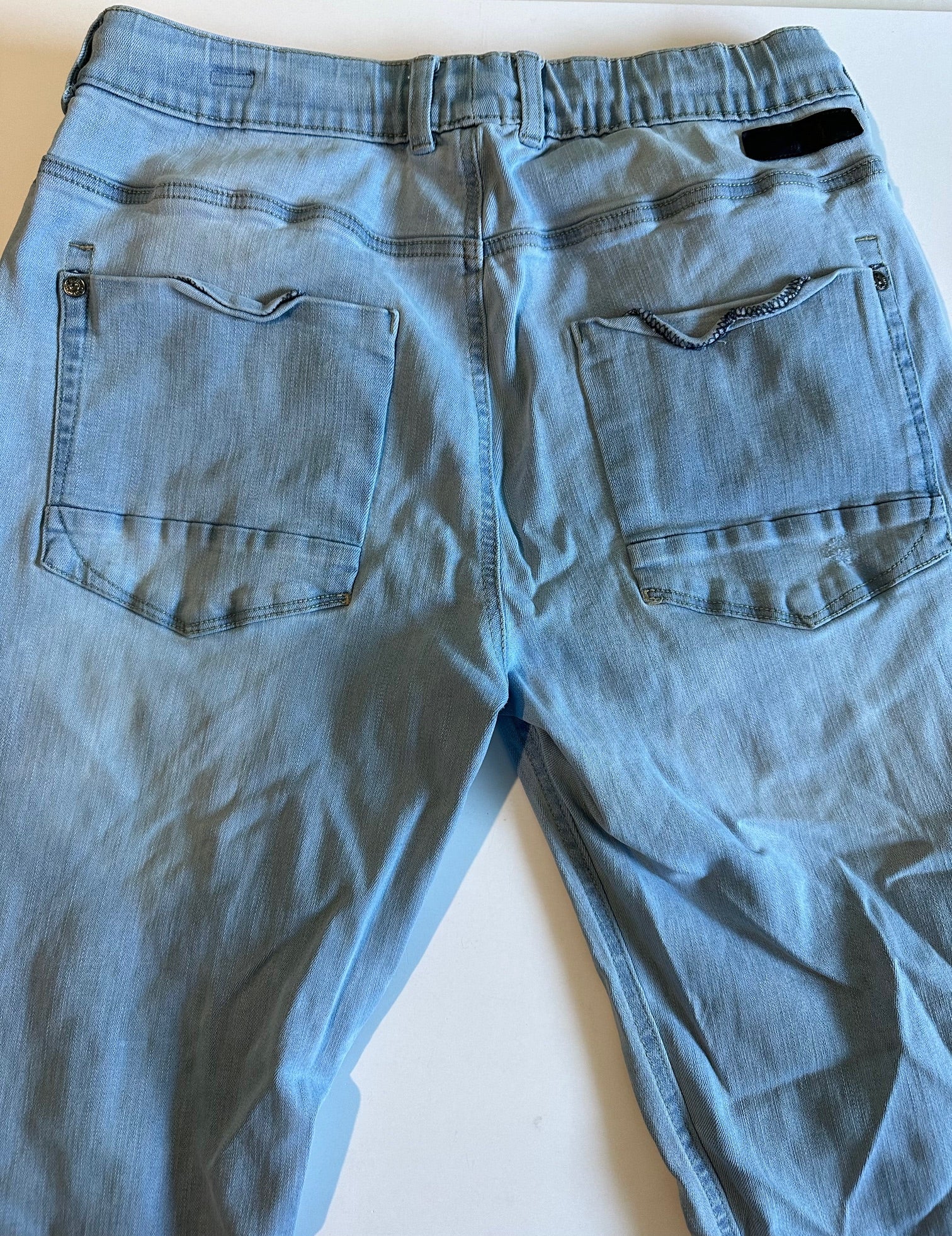 Pull on best sale distressed jeans