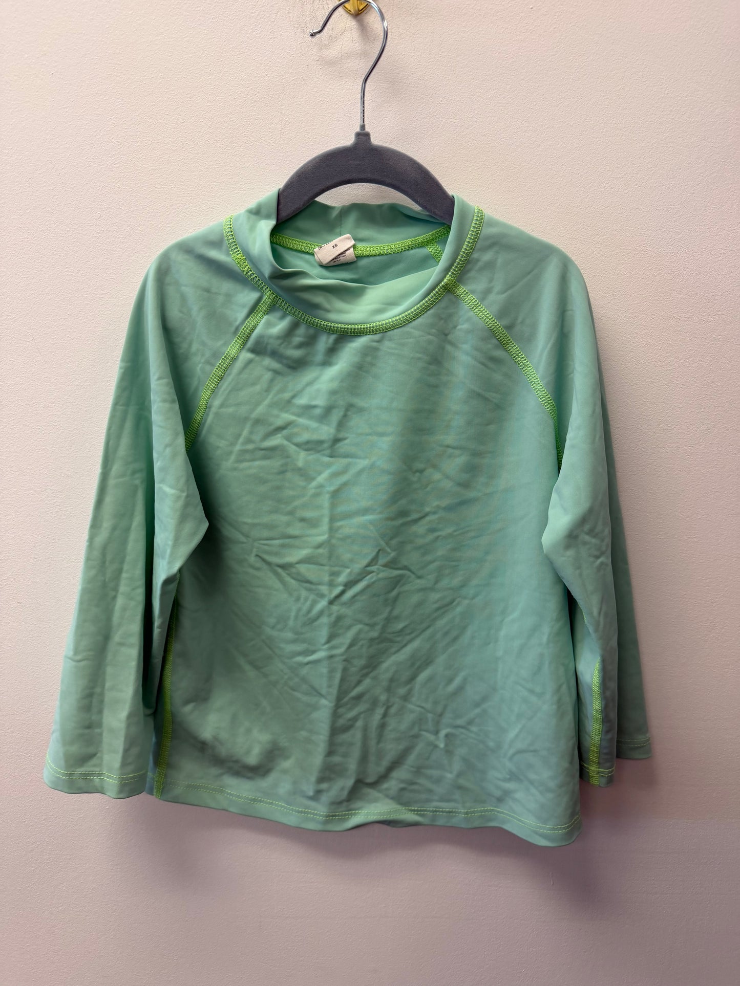 BIG ELEPHANT RASH GUARD SIZE 4-5