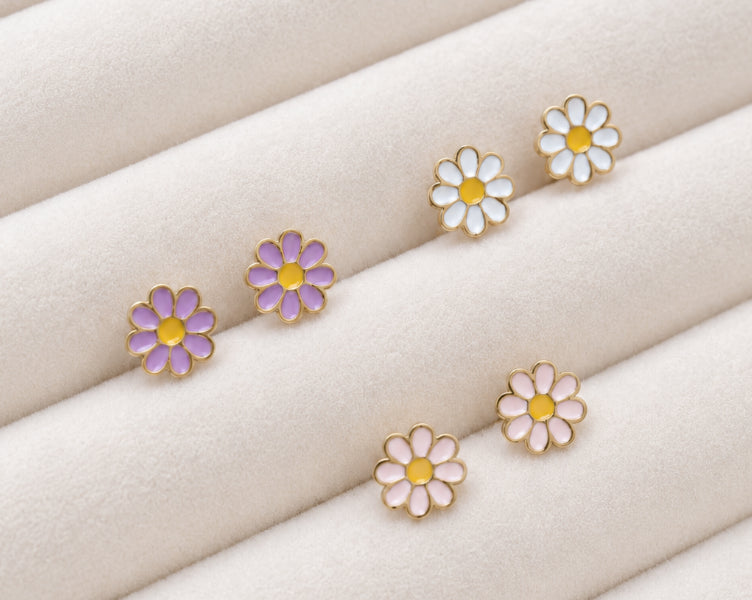 DAISY FLOWER STUD EARRINGS
