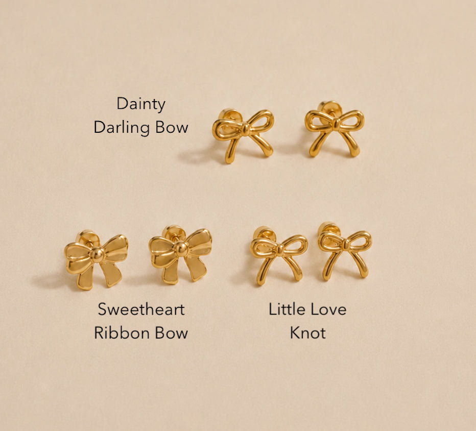 LITTLE GOLD BOW STUDS