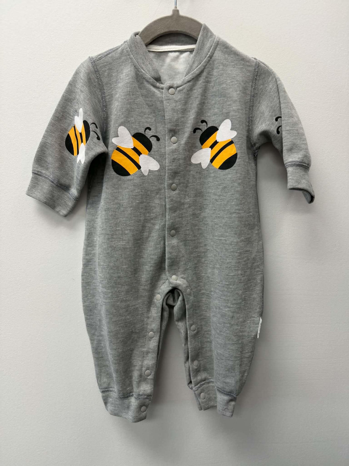 BEE ONE PIECE SIZE 6M