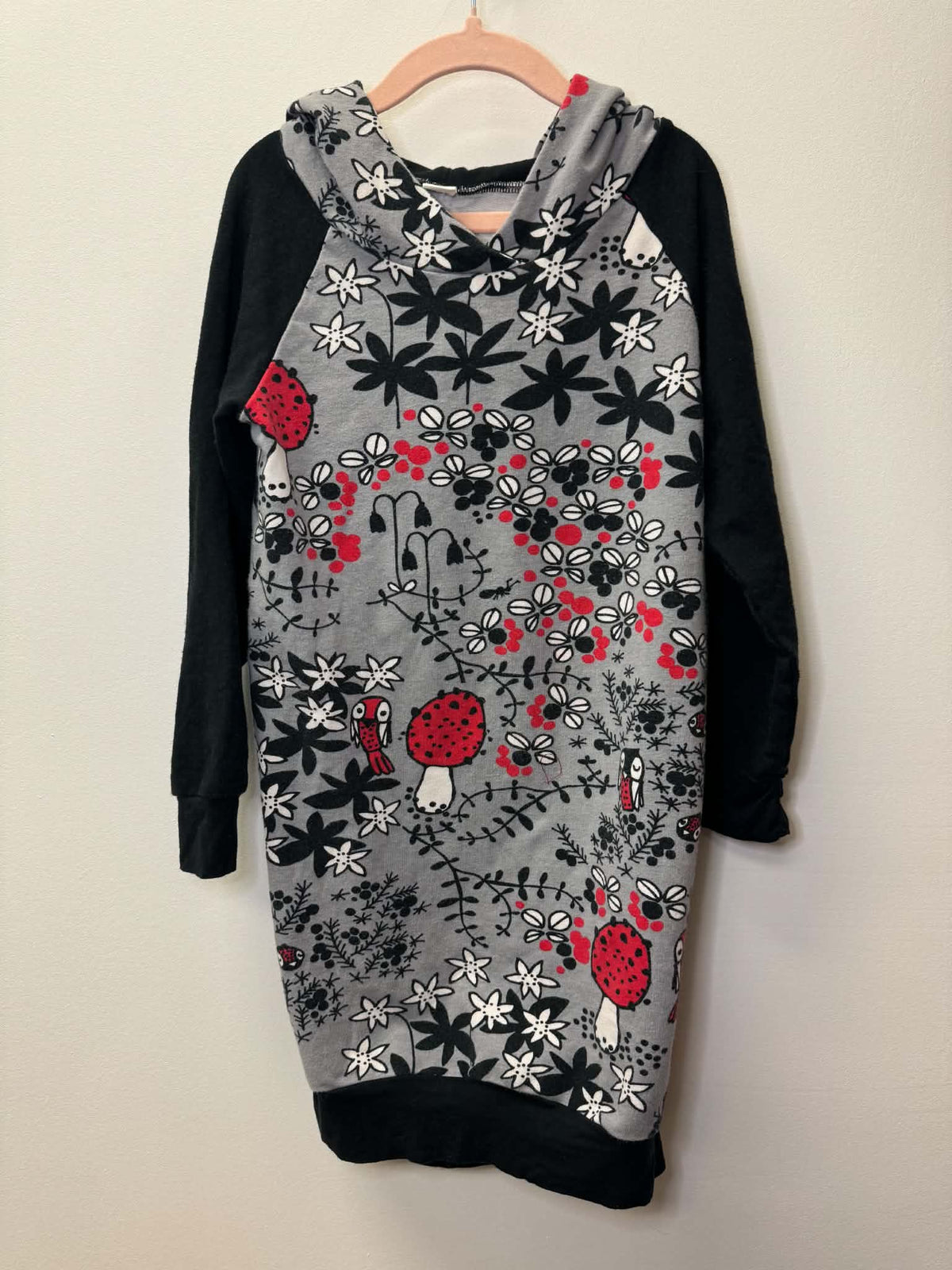 FINN & ARK LONG FLORAL SWEATER DRESS SIZE 8