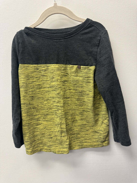 OLD NAVY HALF YELLOW LONG SLEEVE 5T