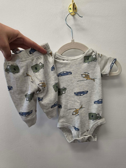 CARTERS 2 PIECE HELICOPTER OUTFIT SIZE NEWBORN