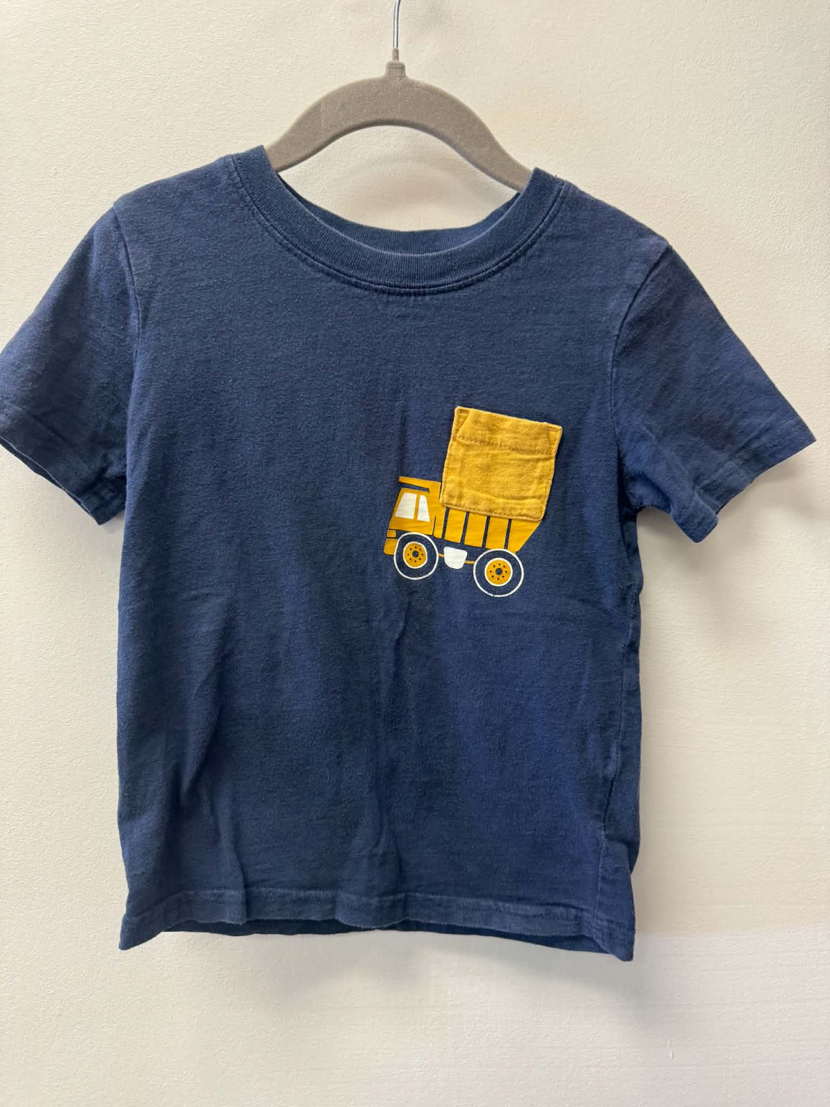 CARTERS TRUCK SHIRT SIZE 4T