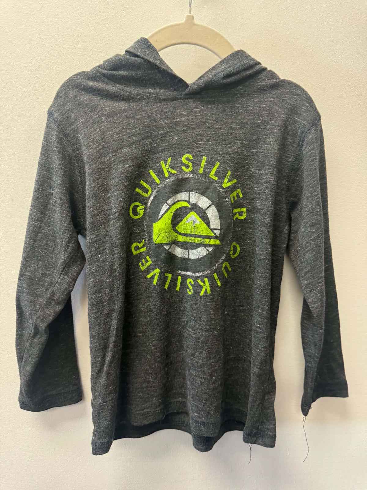 QUIKSILVER SILVER HOODED SHIRT SIZE 4T