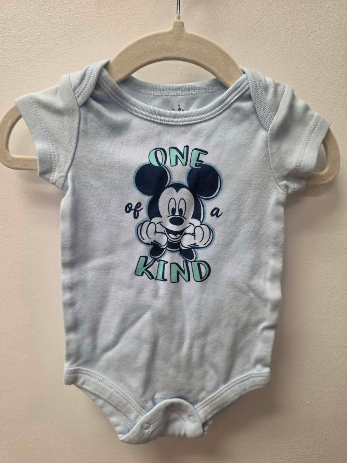DISNEY MICKEY ONESIE SIZE NEWBORN