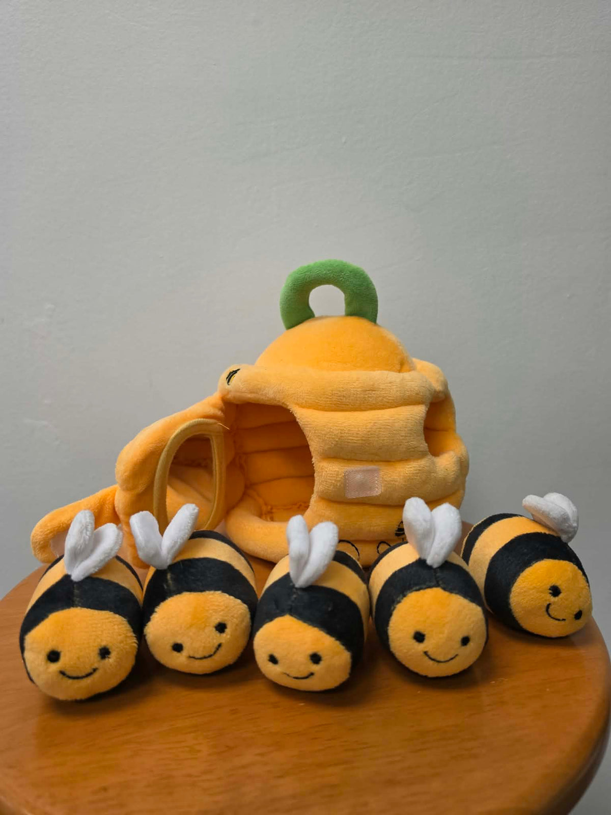 BEEHIVE TOY