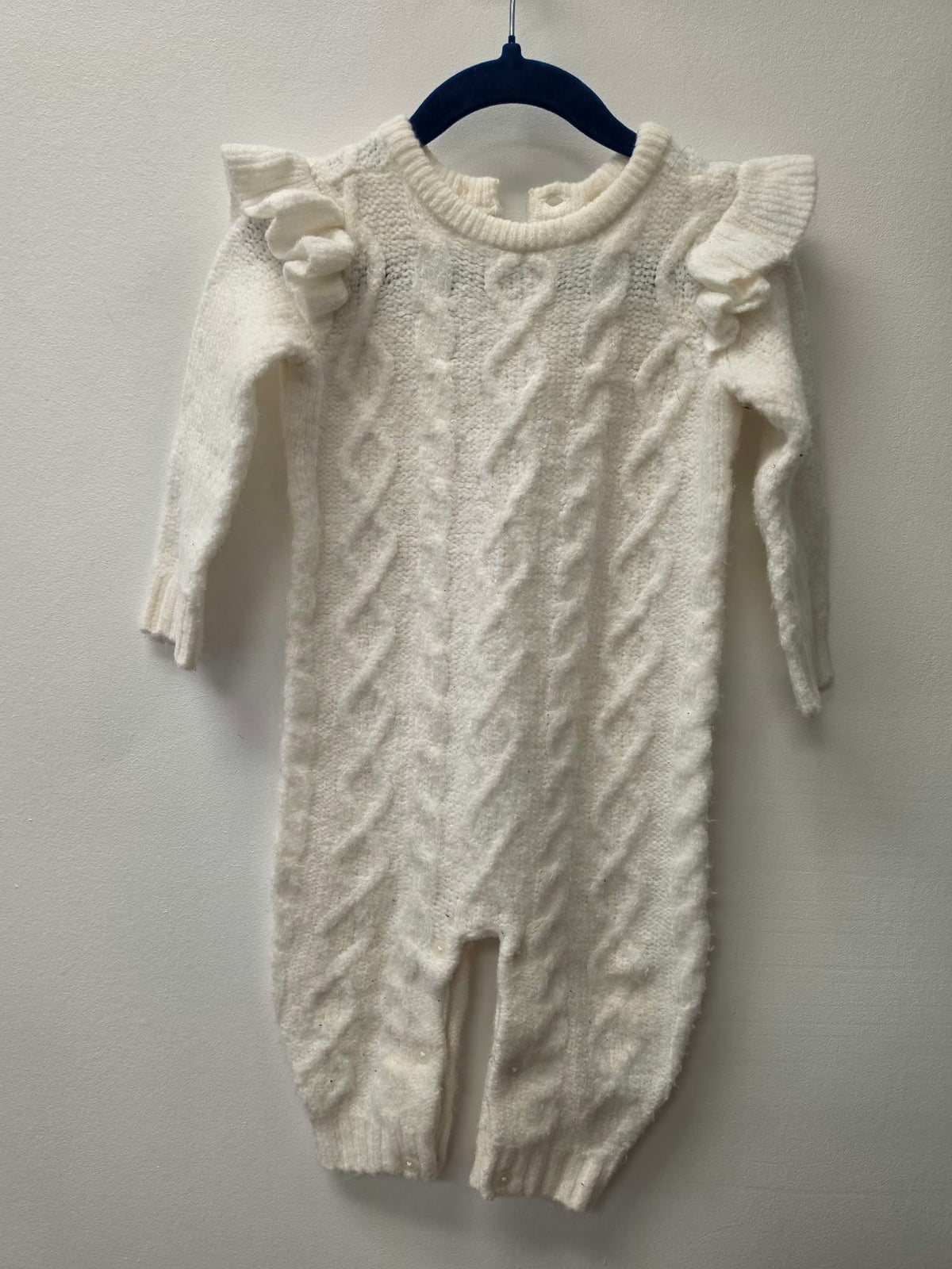 OSHKOSH KNITTED ONE PIECE SIZE 9M