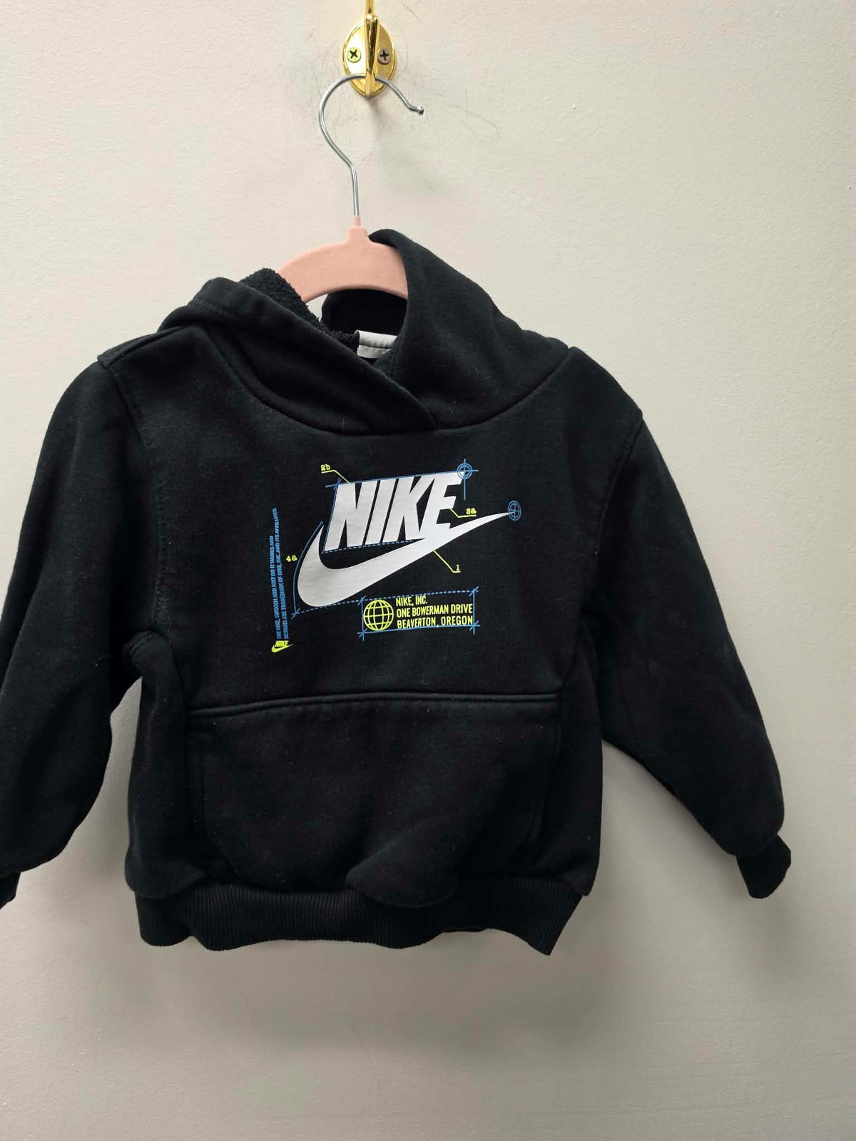 NIKE BLACK HOODIE SIZE 18M