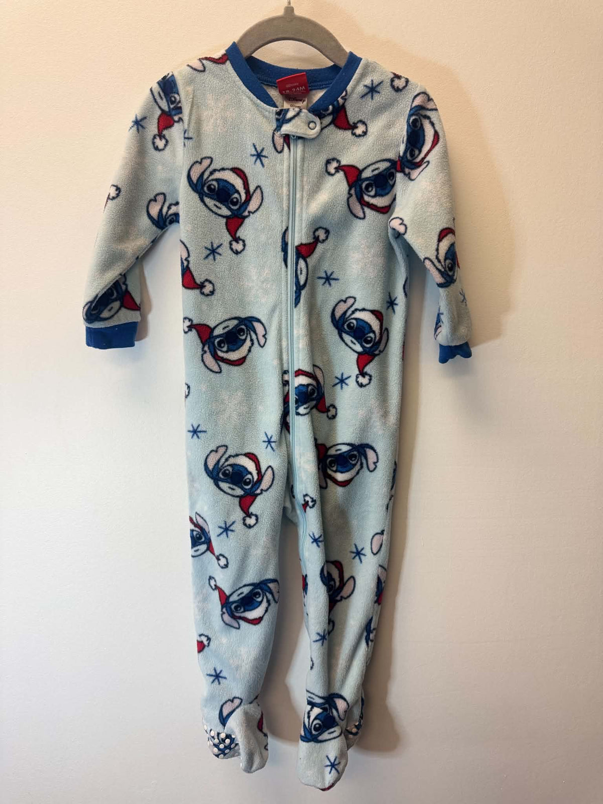 DISNEY FLEECE STICH CHRISTMAS SLEEPER SIZE 18-24M