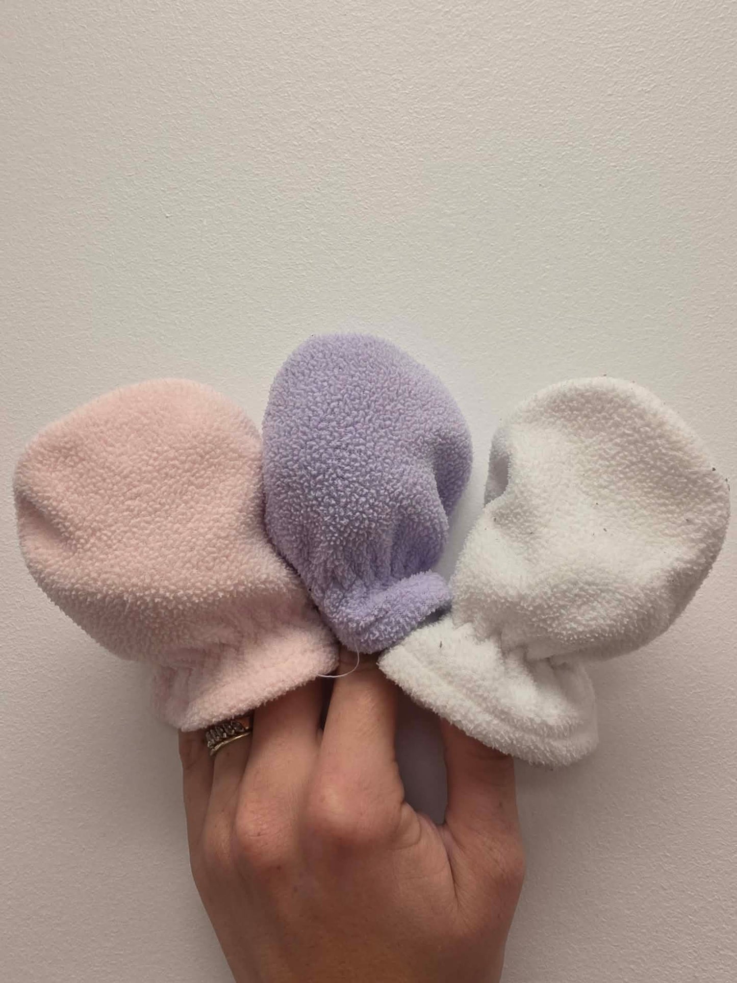 3 PACK OF TODDLER MITTENS