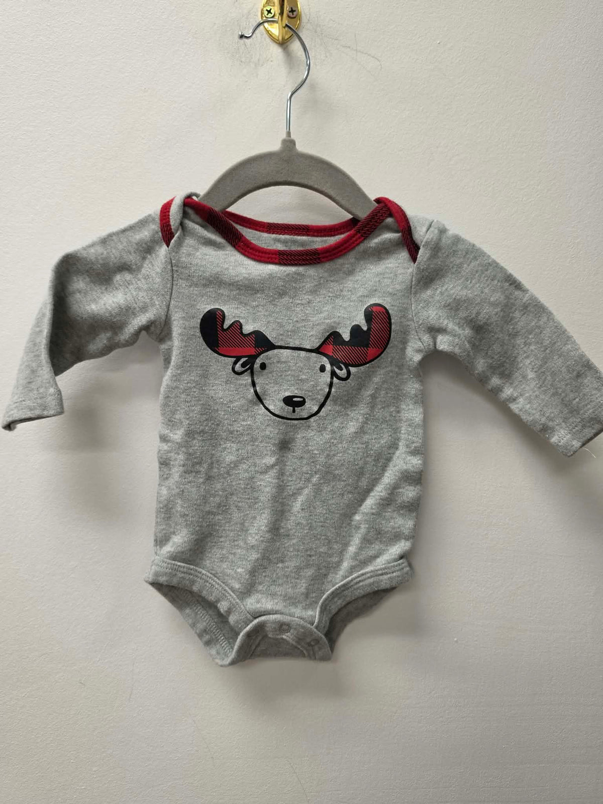 CANADIANA MOOSE ONESIE SIZE NEWBORN