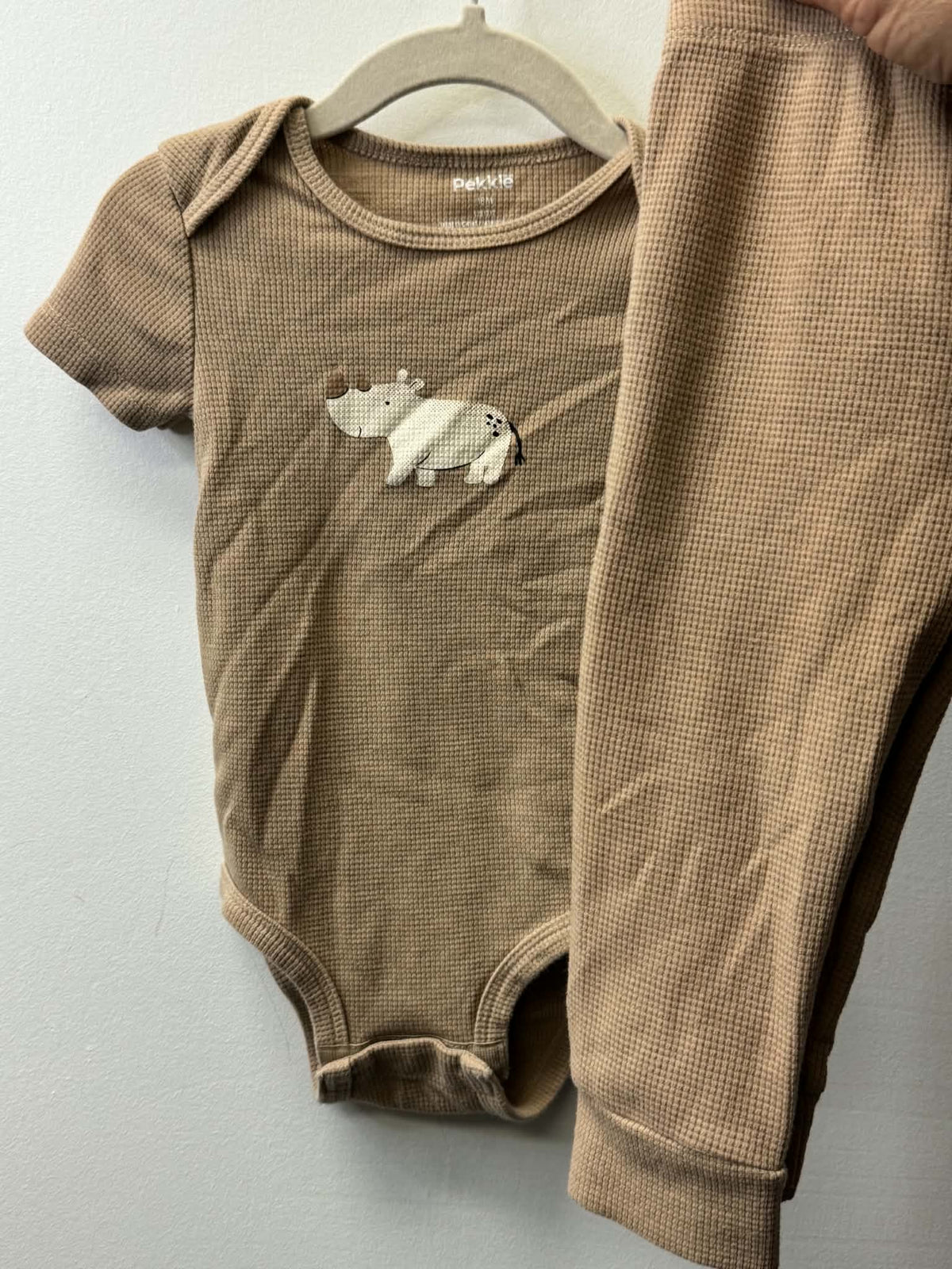 PEKKLE WAFFLE KNIT RHINO OUTFIT SIZE 18M