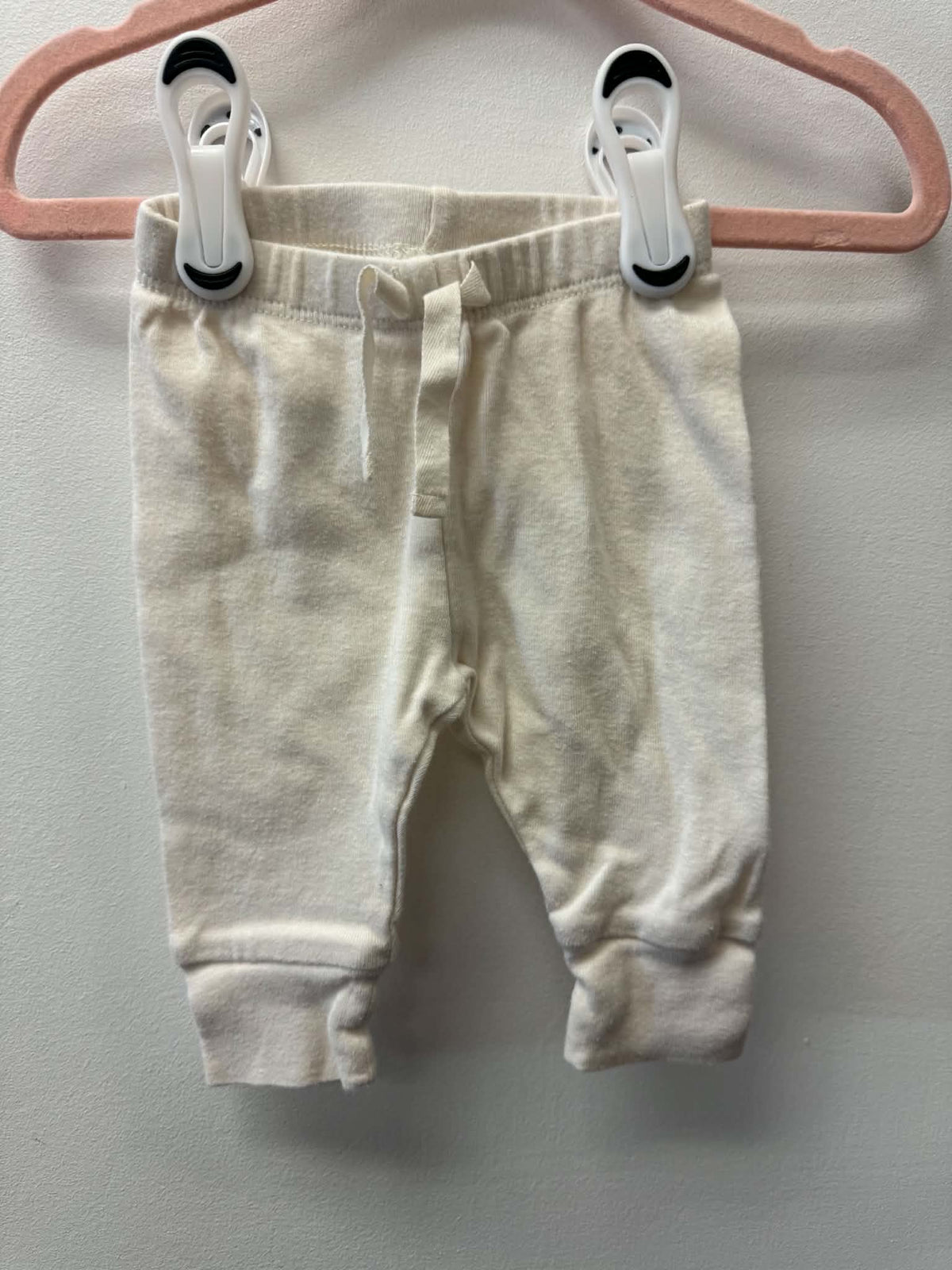 BABY GAP WHITE PANTS SIZE 0-3M