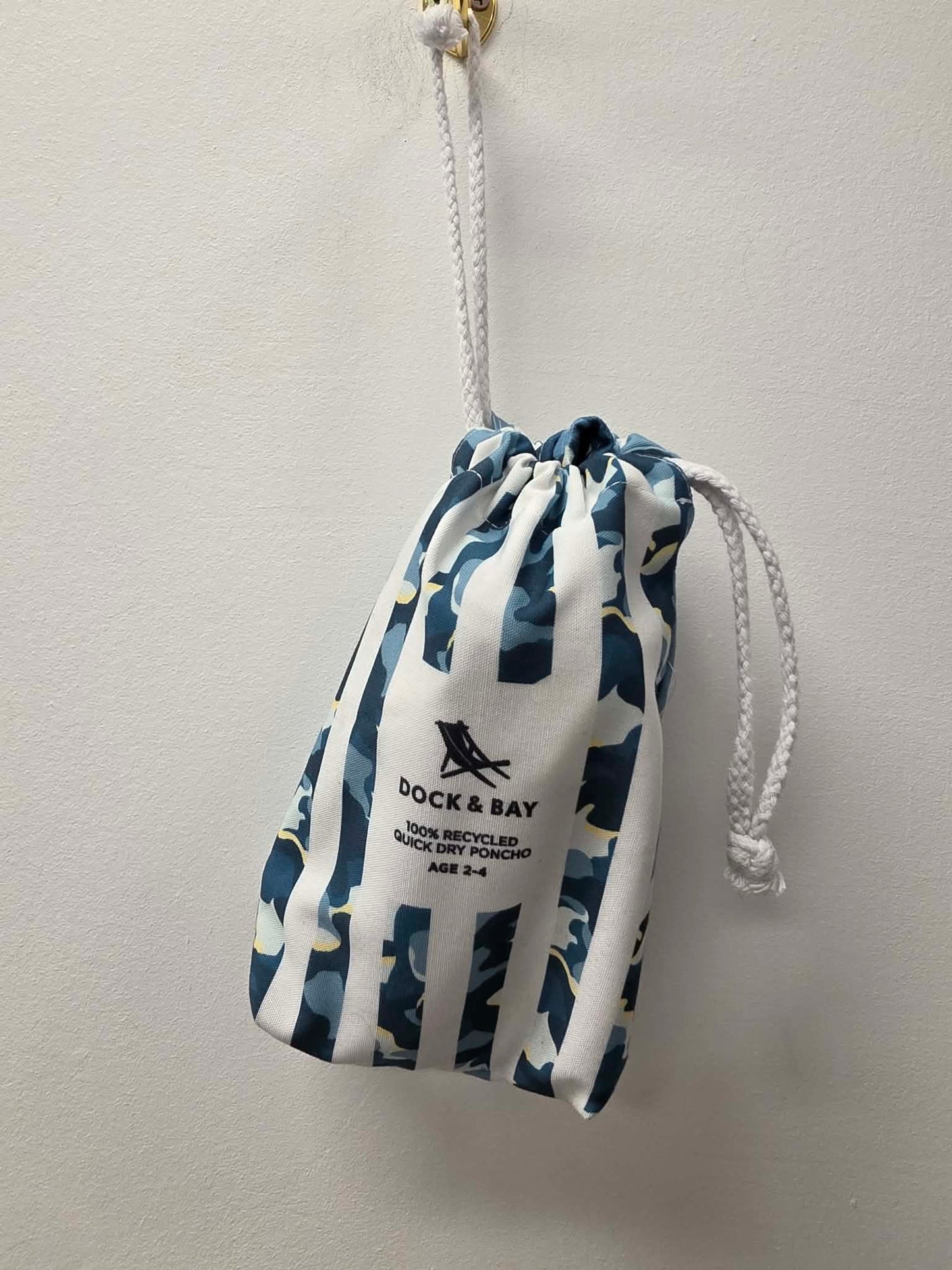 DOCK & BAY QUICK DRY HOODED TOWEL