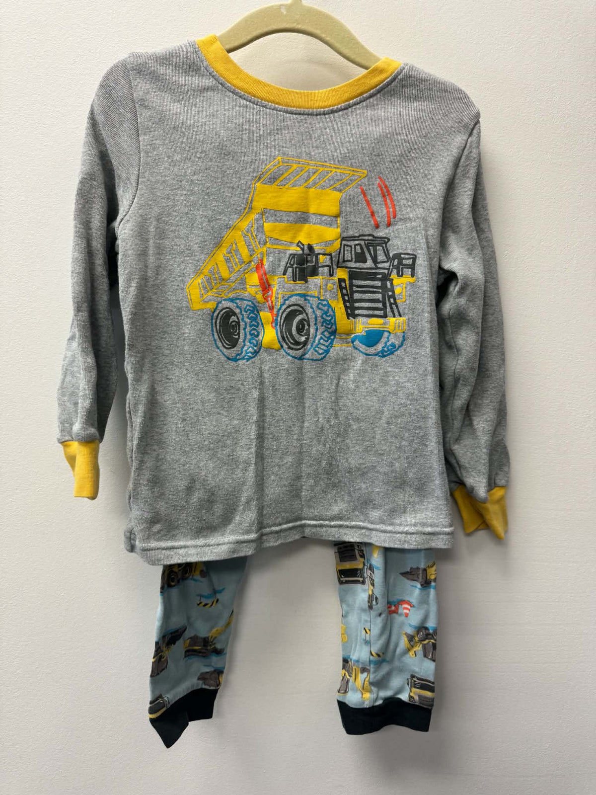 KIRKLAND DUMP TRUCK PJ SET SIZE 5