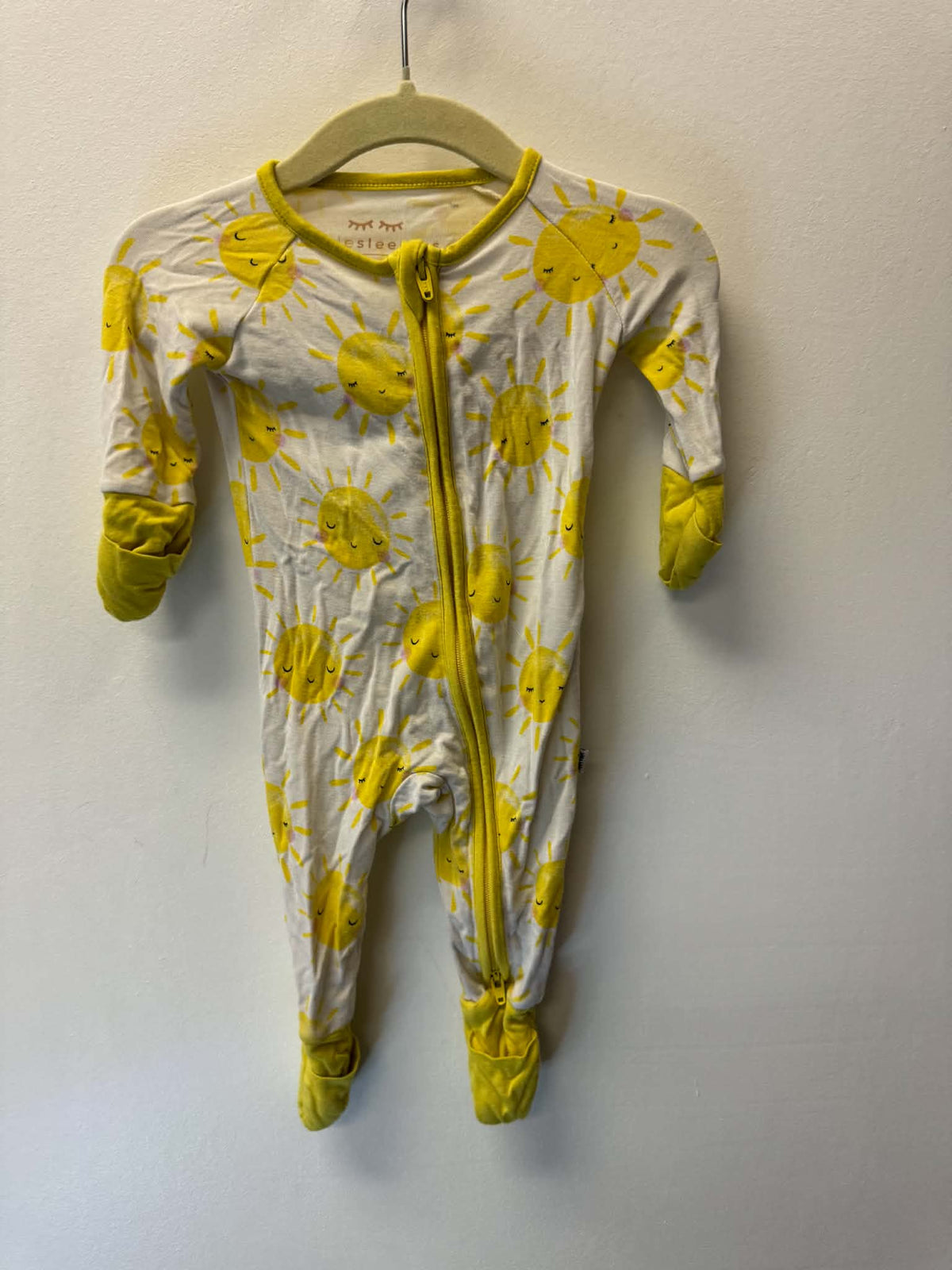 LITTLE SLEEPIES BAMBOO SUNSHINE SLEEPER SIZE NEWBORN